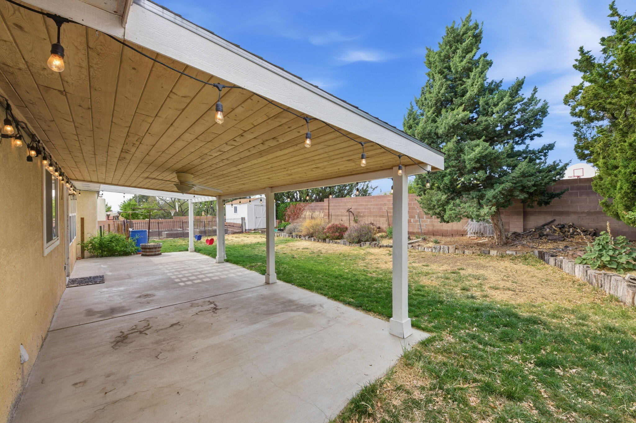 9415 Layton Avenue NE