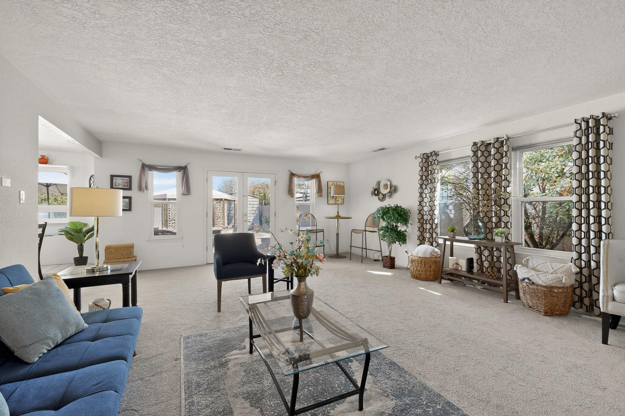 12323 Haines Avenue NE