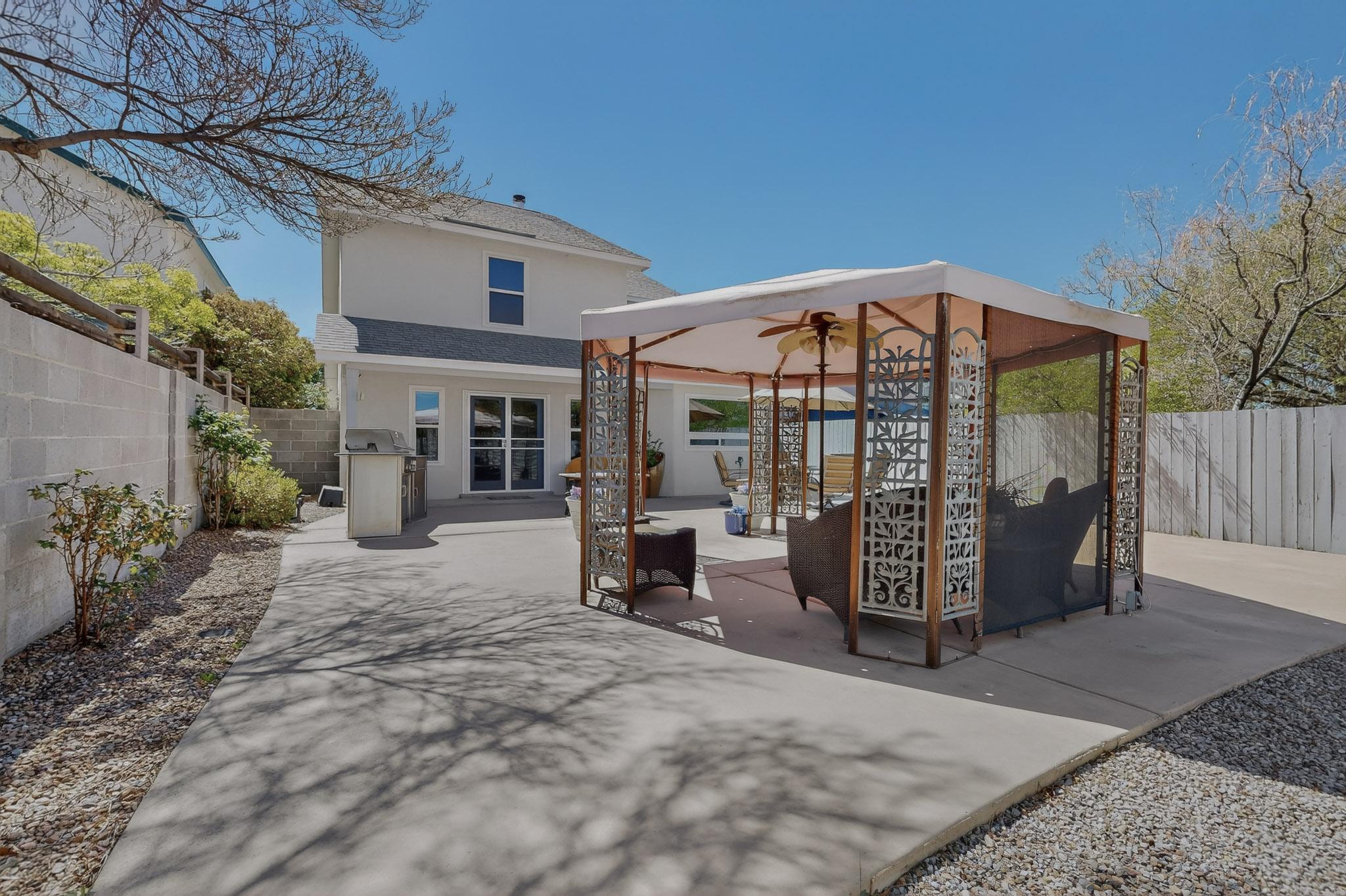 12323 Haines Avenue NE