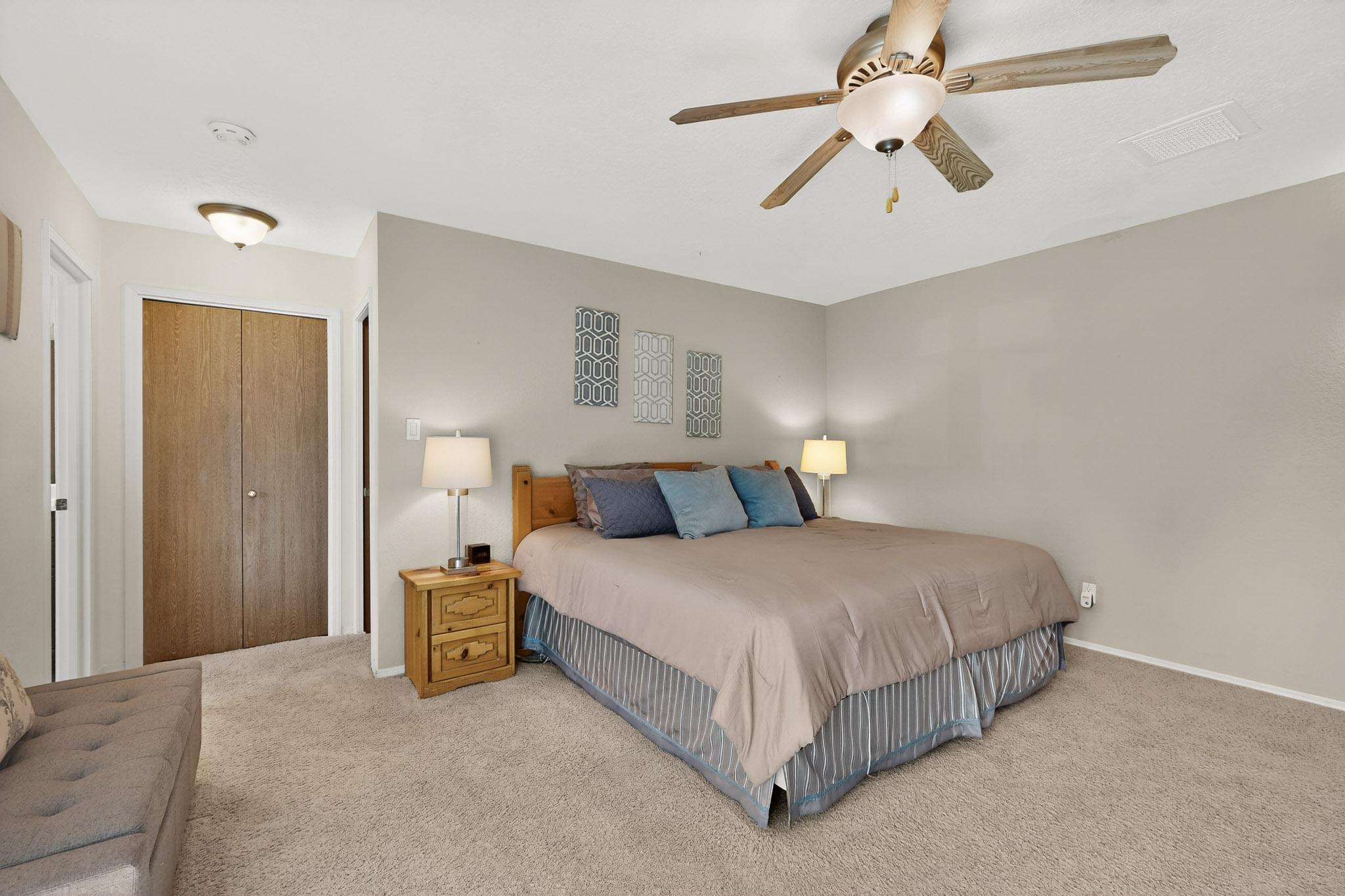 12323 Haines Avenue NE