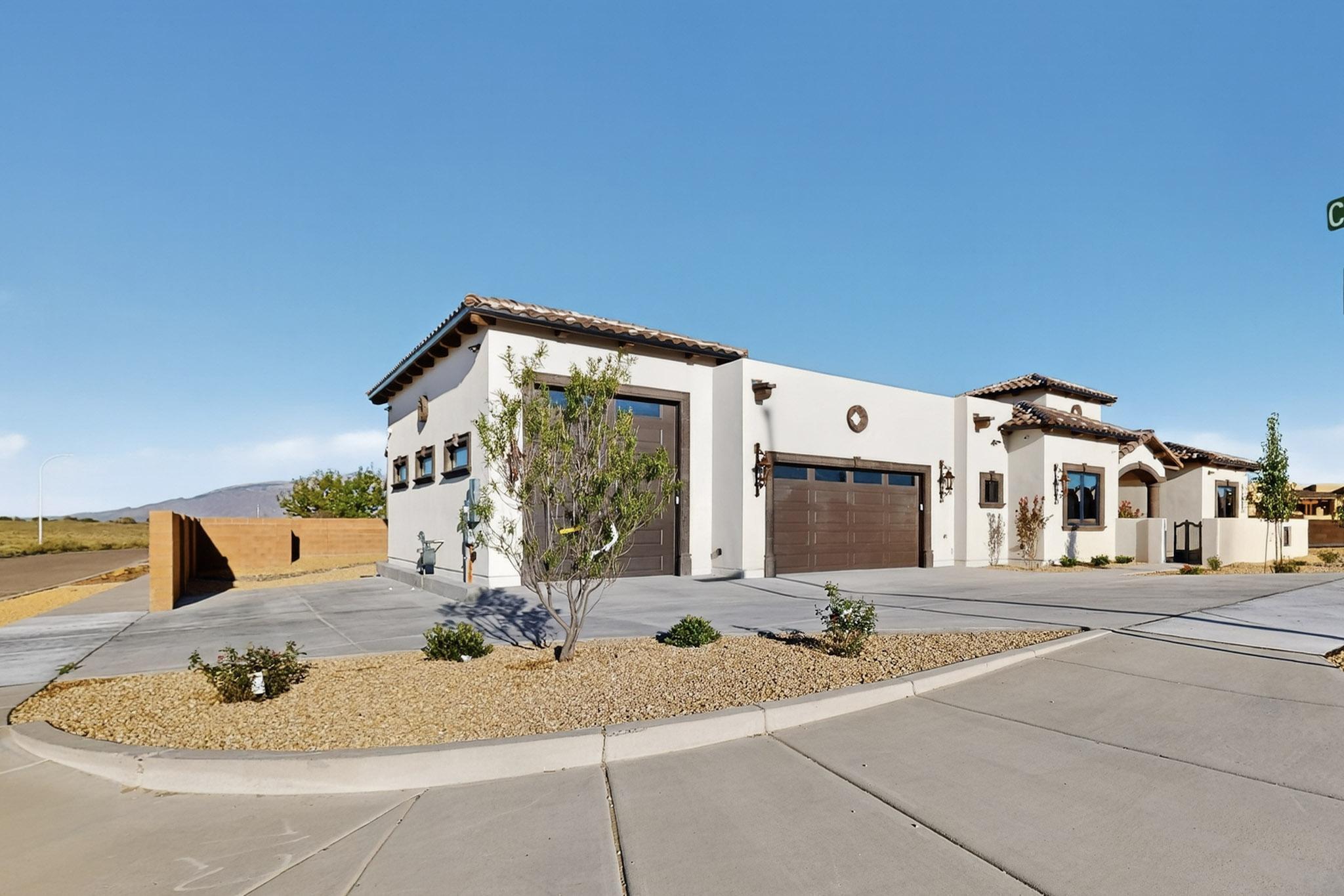 6224 Camino Alto Road NW