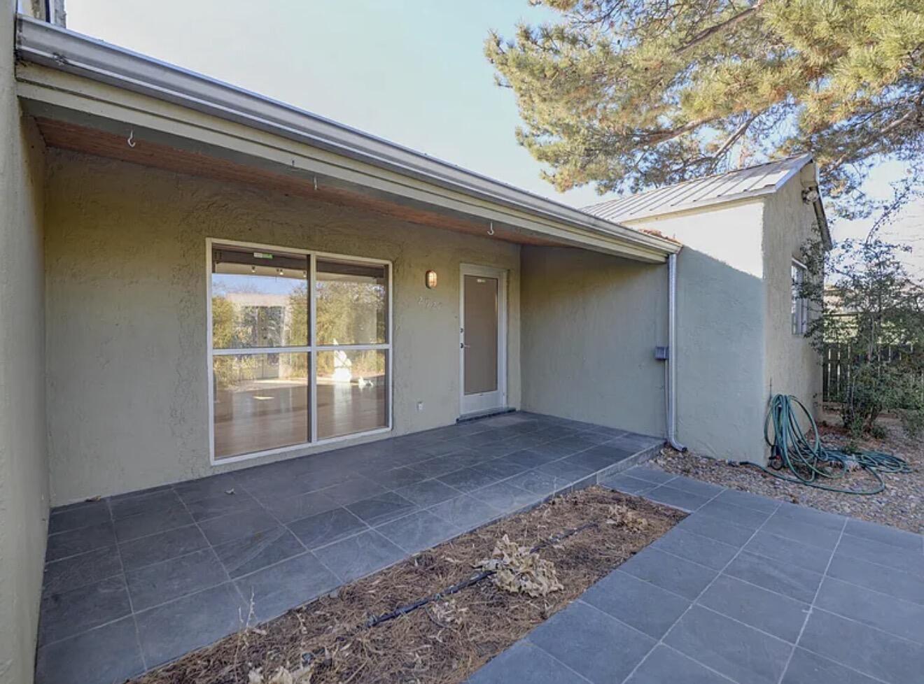 2920 Santa Clara Avenue SE