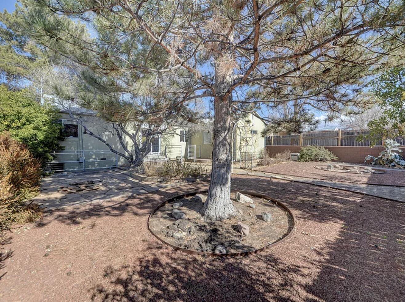 2920 Santa Clara Avenue SE