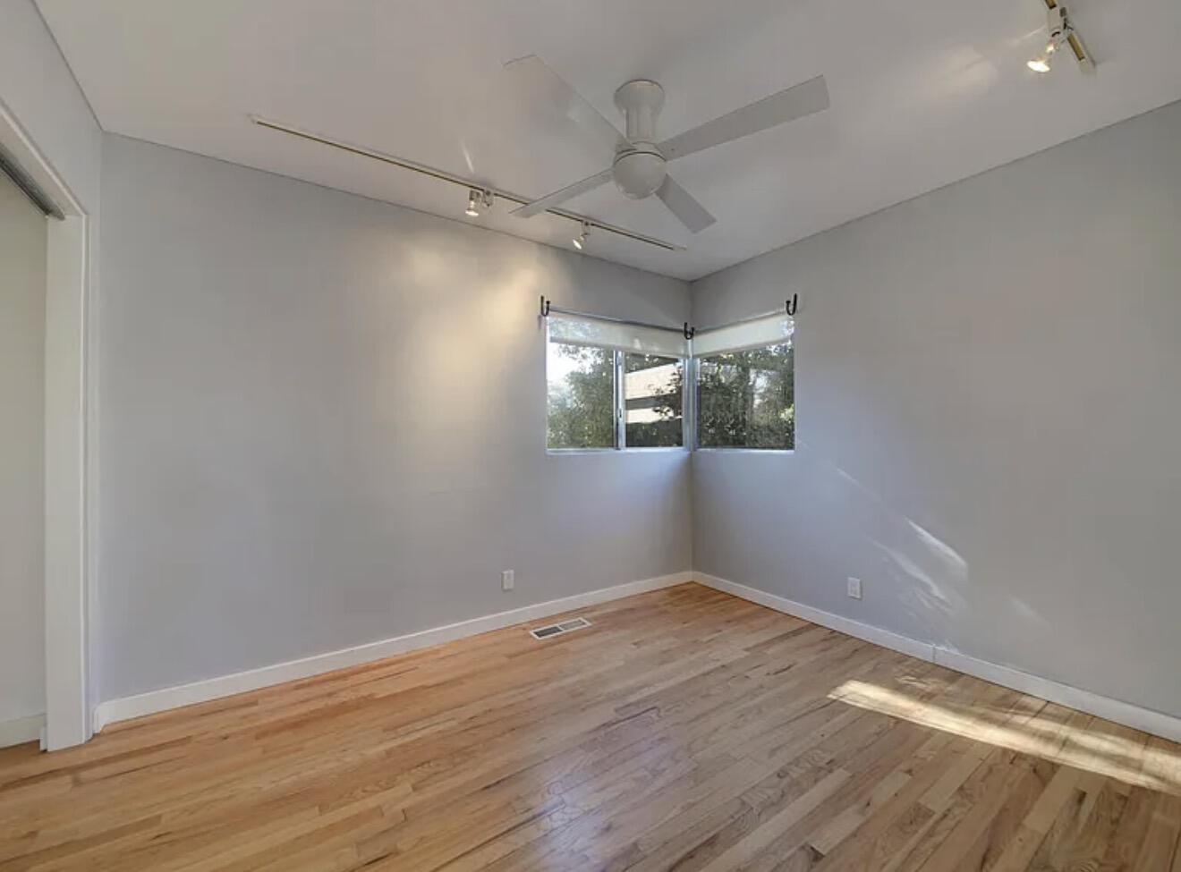 2920 Santa Clara Avenue SE