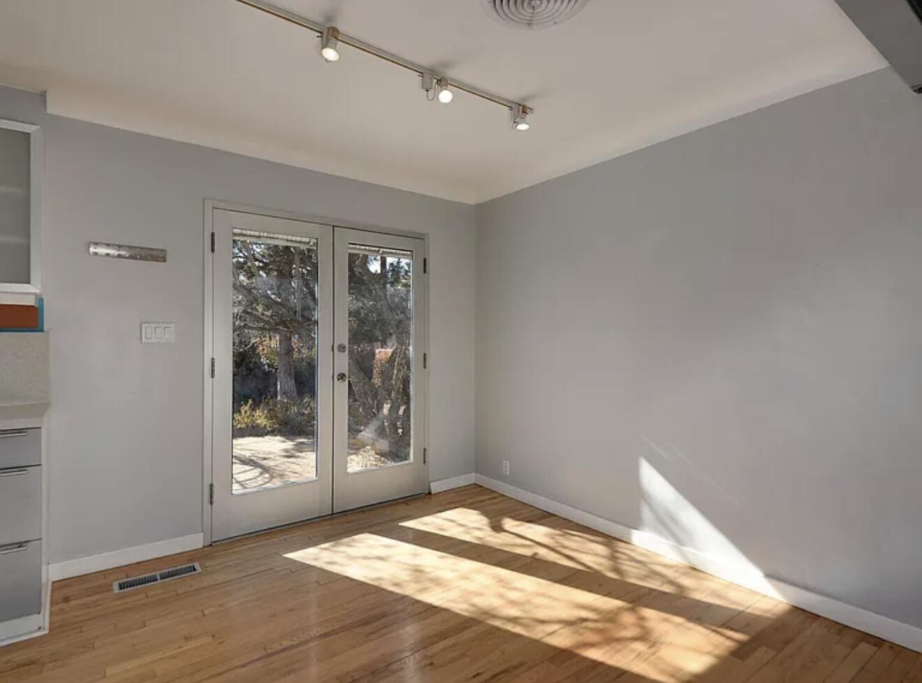 2920 Santa Clara Avenue SE