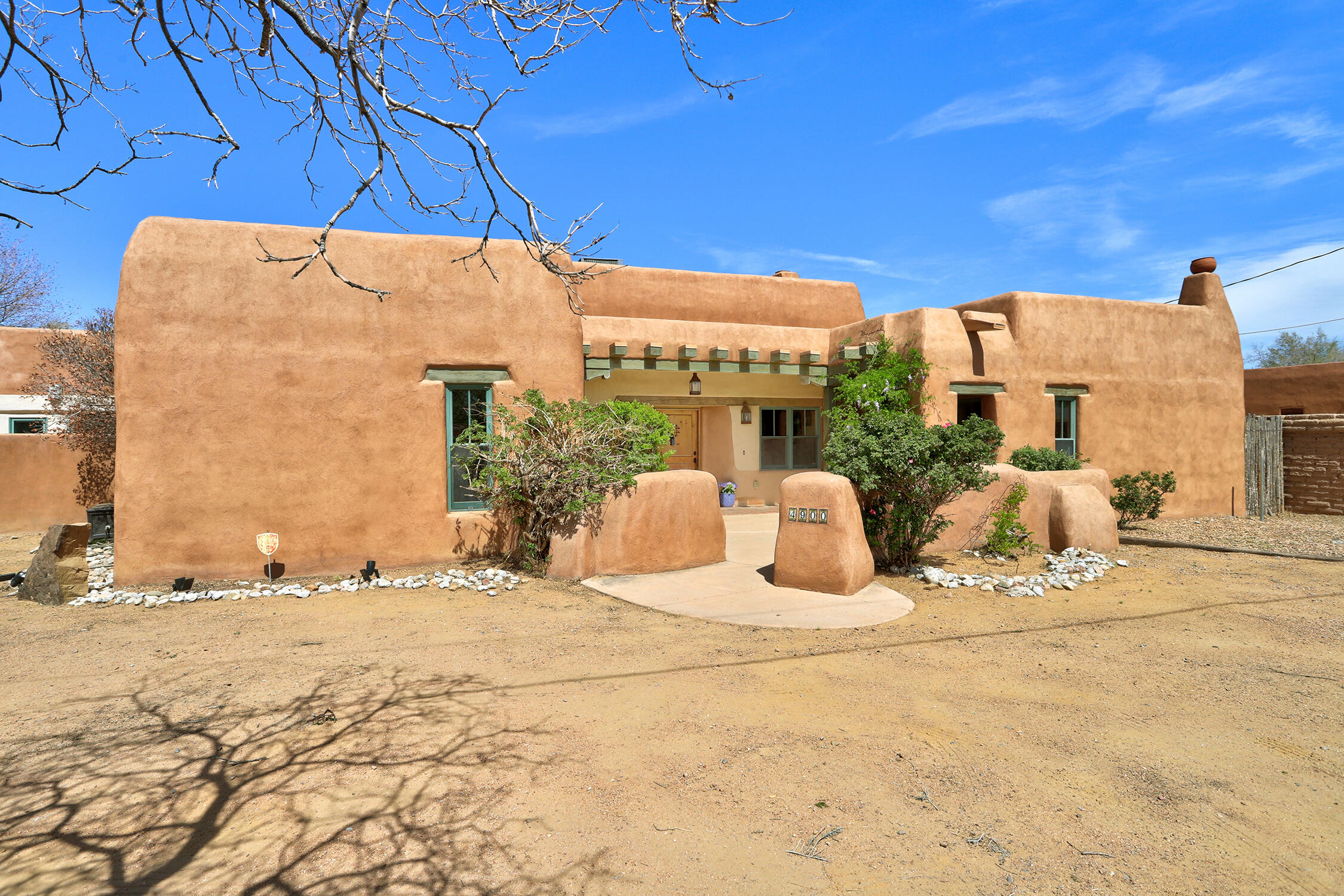 4900 Guadalupe Trail NW