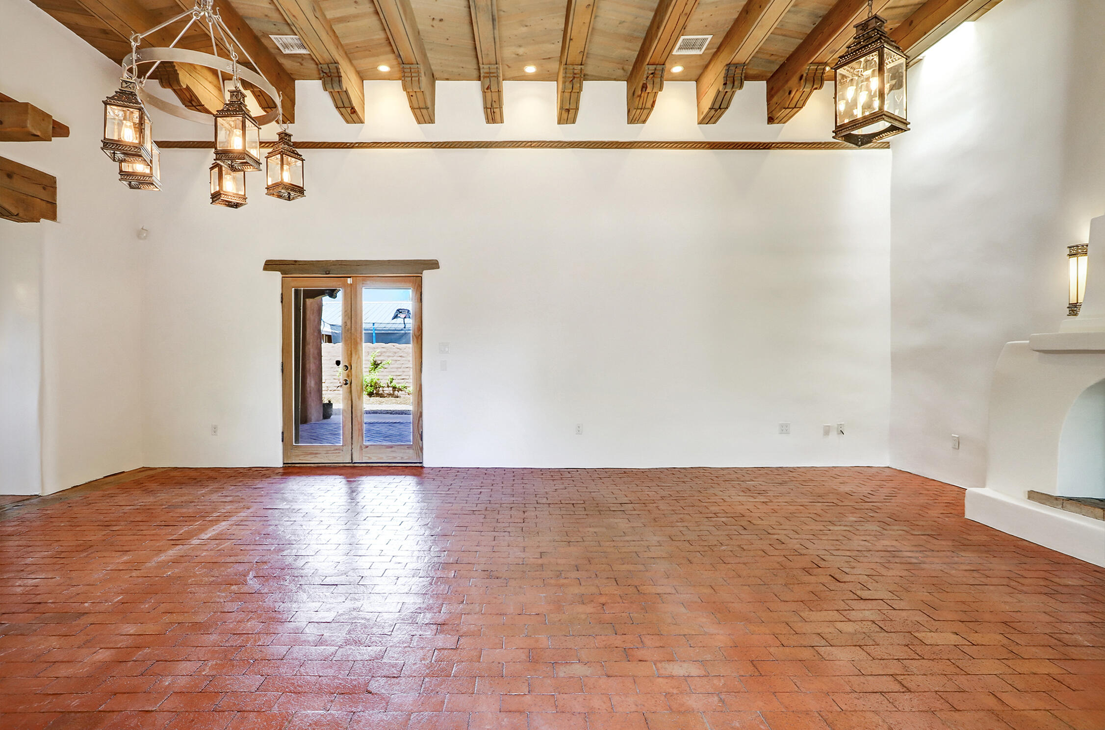 4900 Guadalupe Trail NW