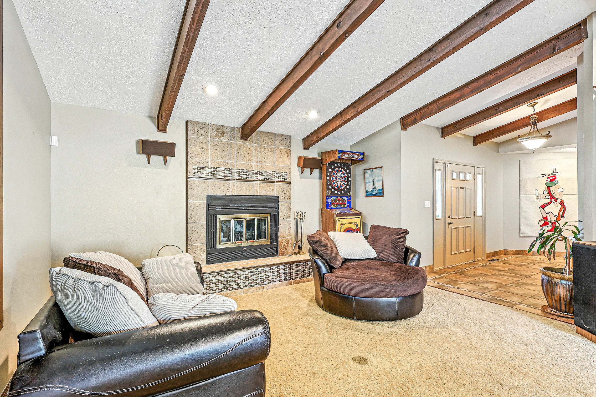 9801 Greenbrier Road NE