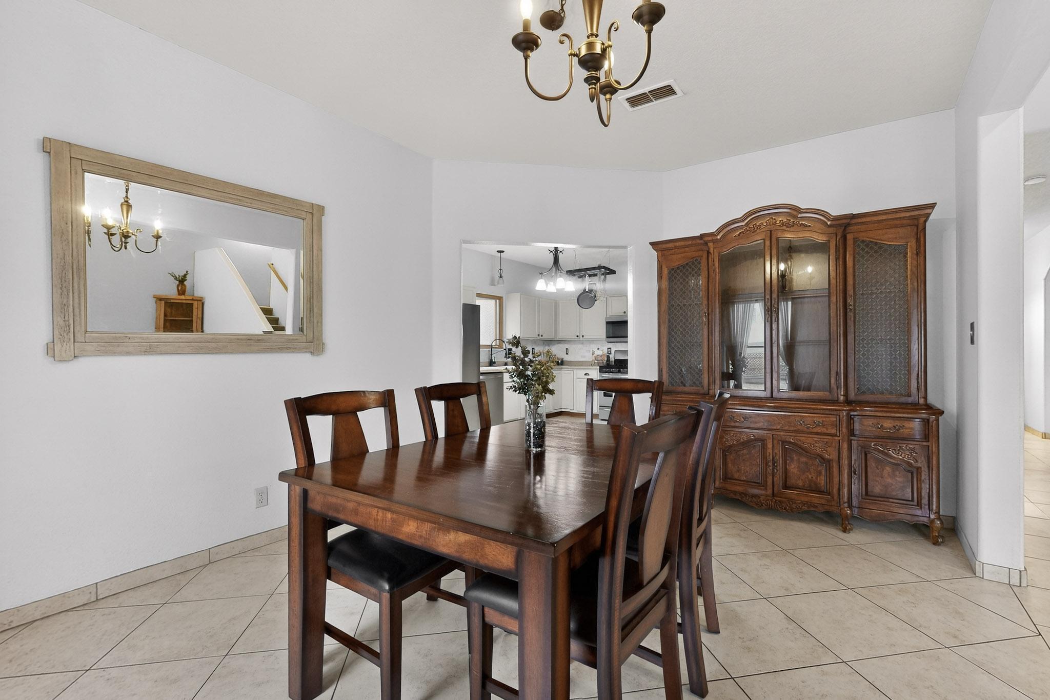 3284 San Ildefonso Loop NE