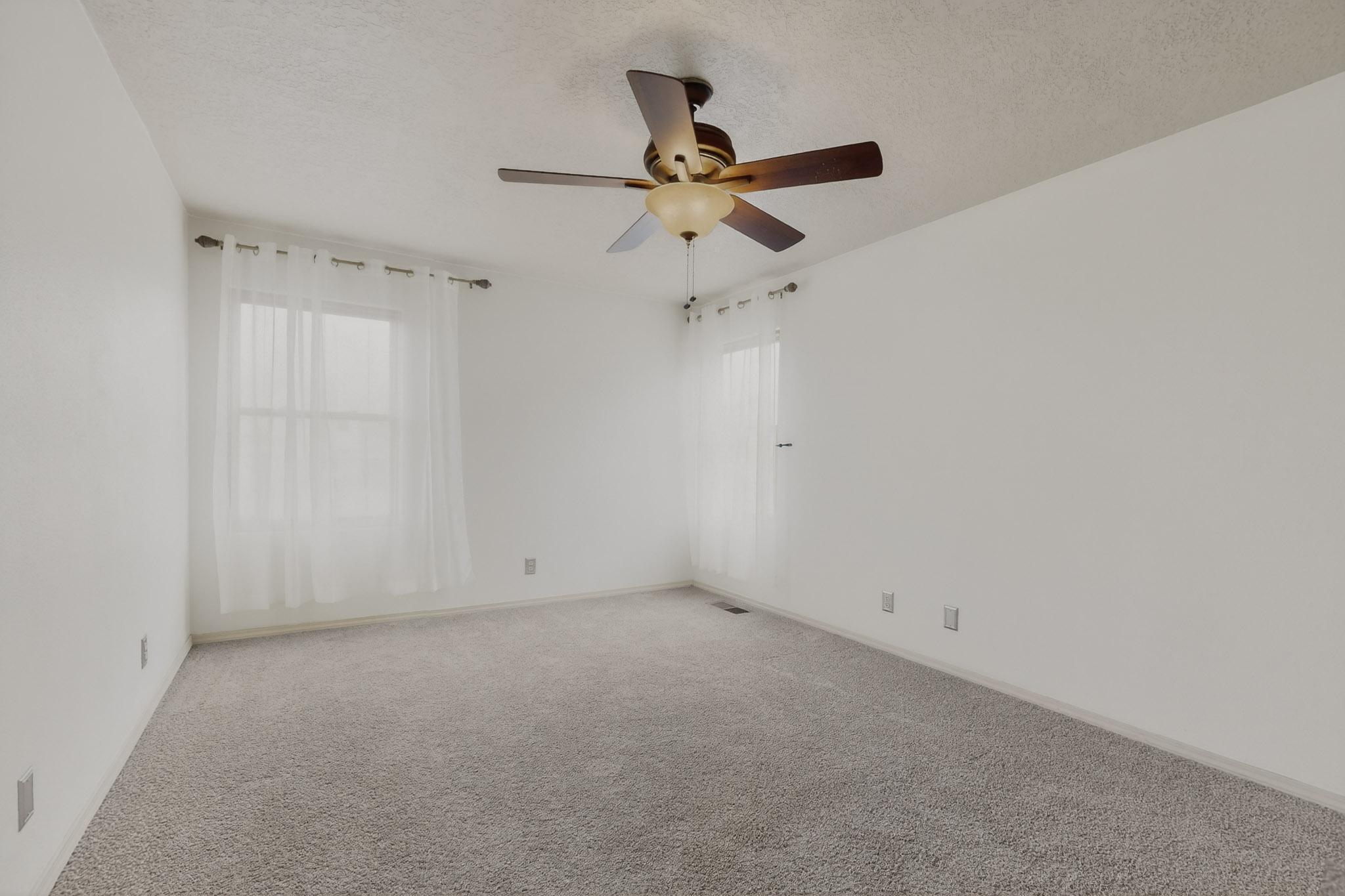 3284 San Ildefonso Loop NE