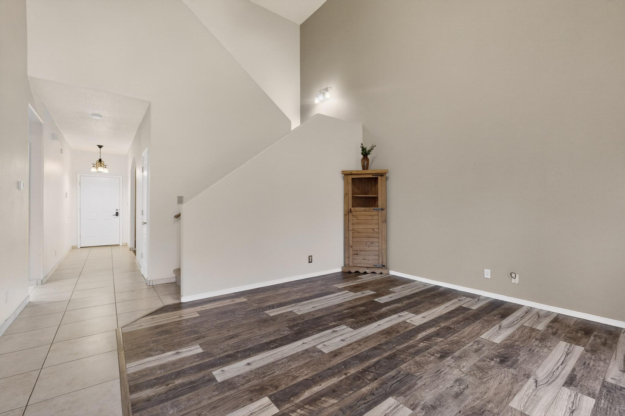 3284 San Ildefonso Loop NE