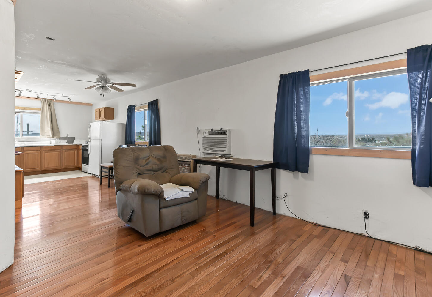 100 Camino Encantado