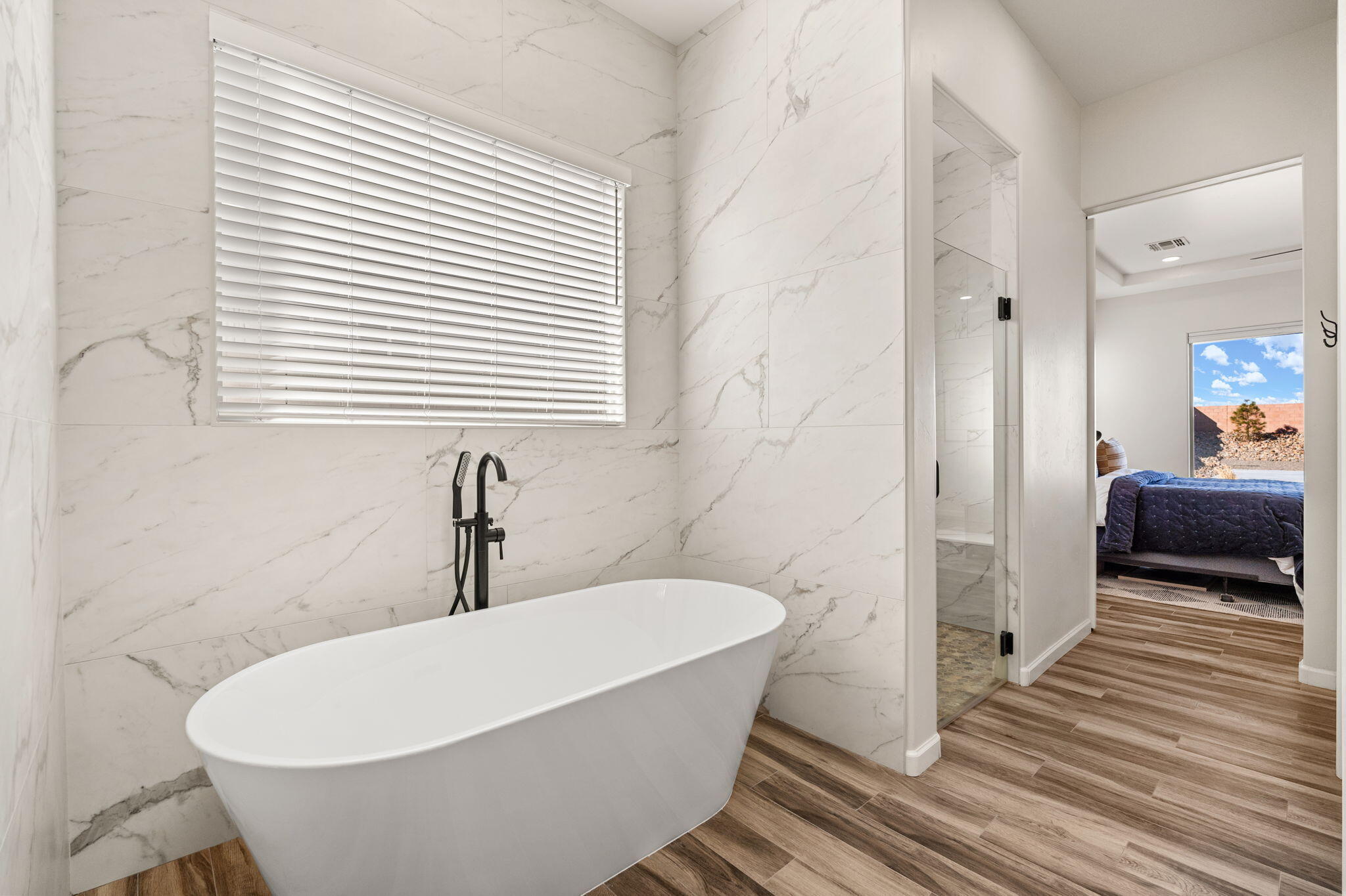 6717 Nacelle Road NE