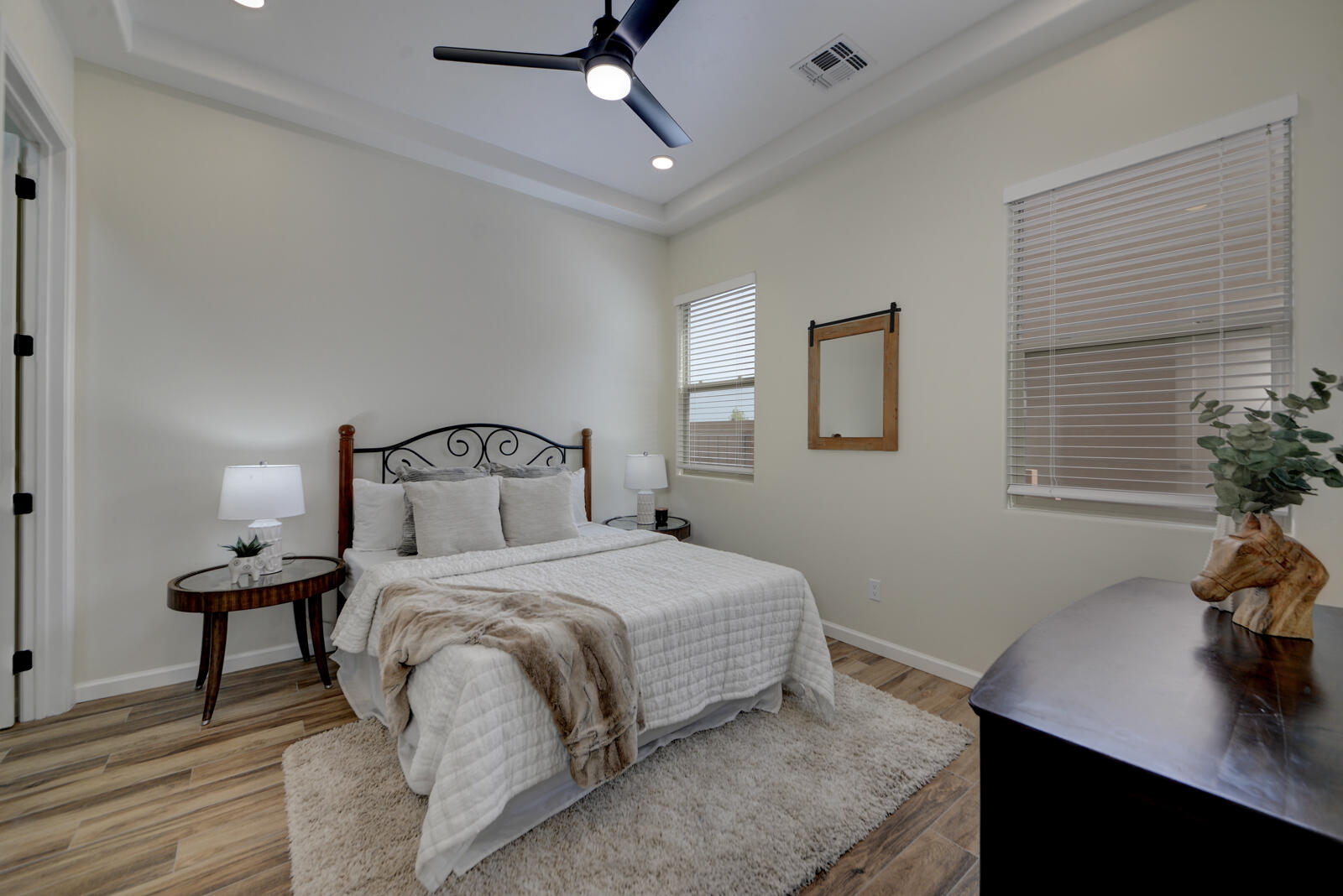 6717 Nacelle Road NE