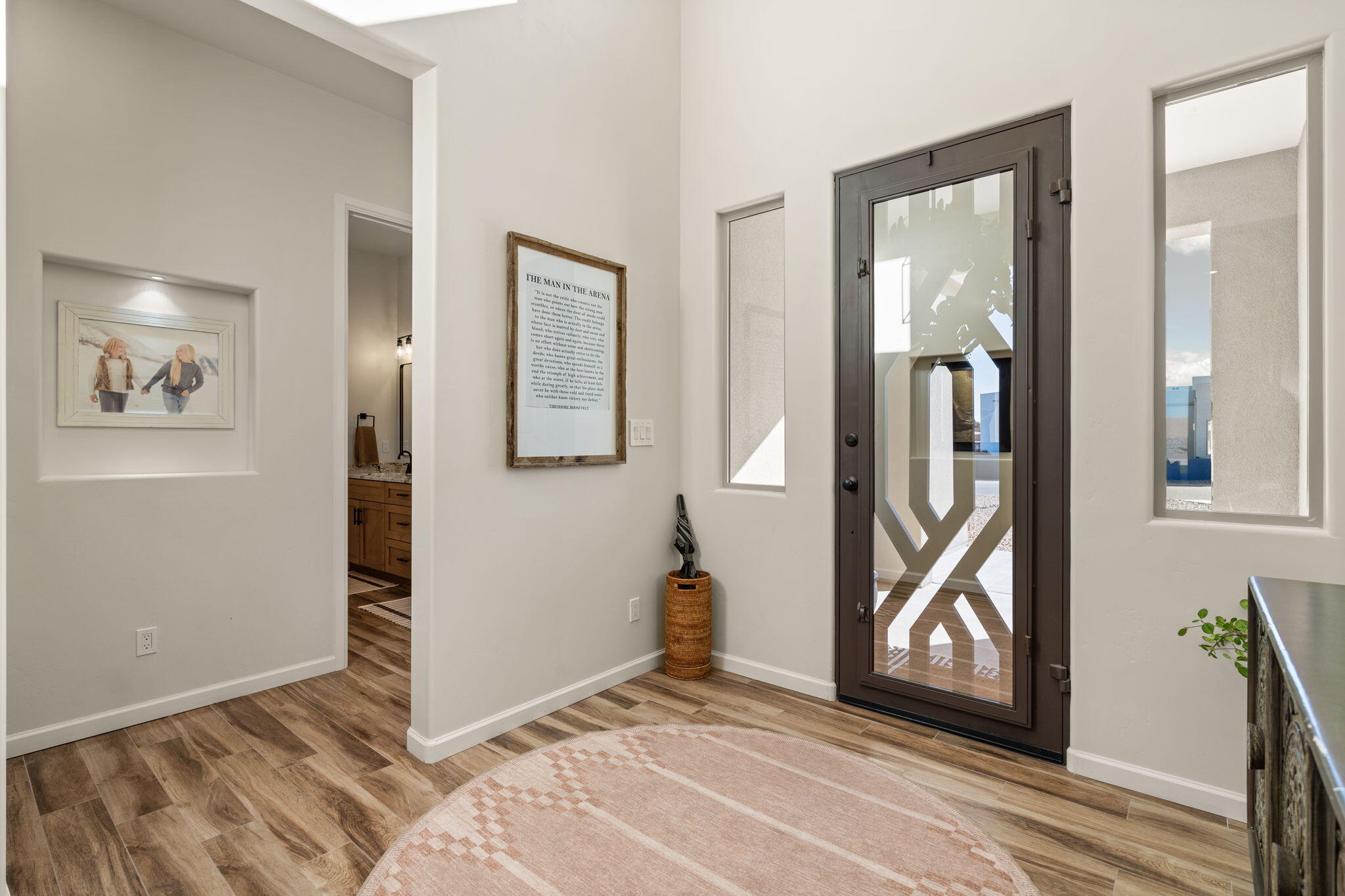 6717 Nacelle Road NE