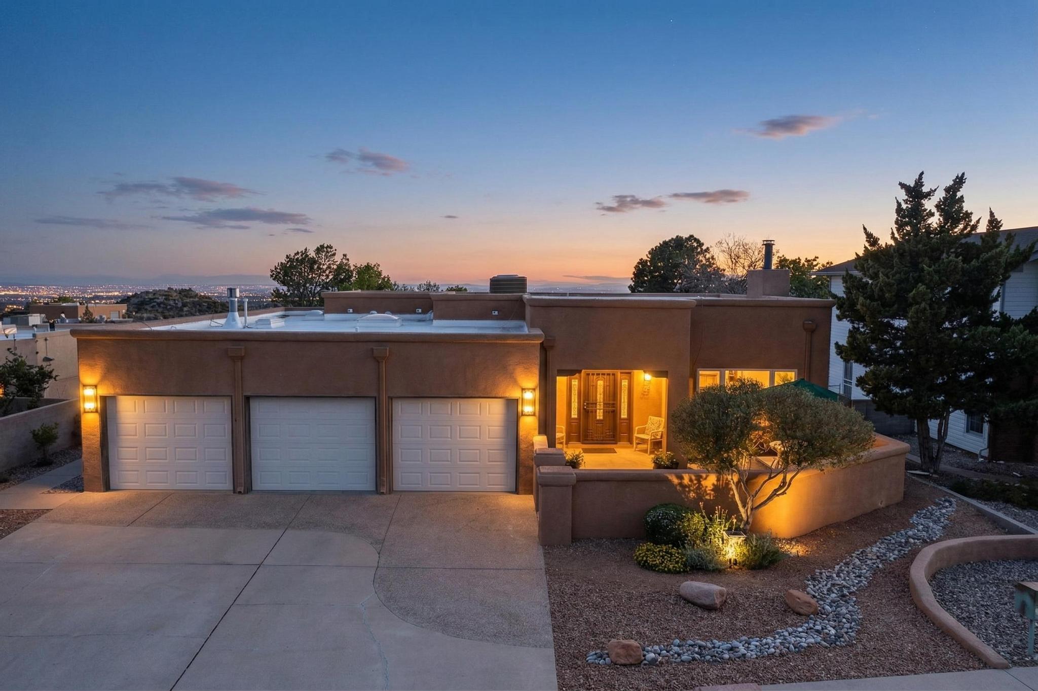 1109 Daskalos Drive NE