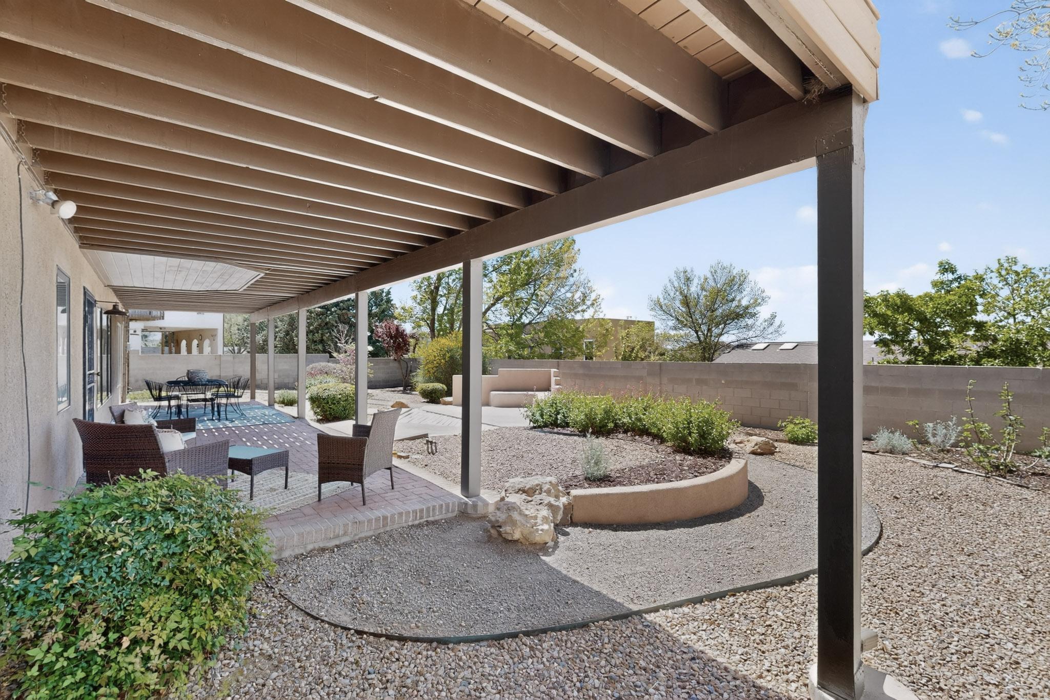 1109 Daskalos Drive NE