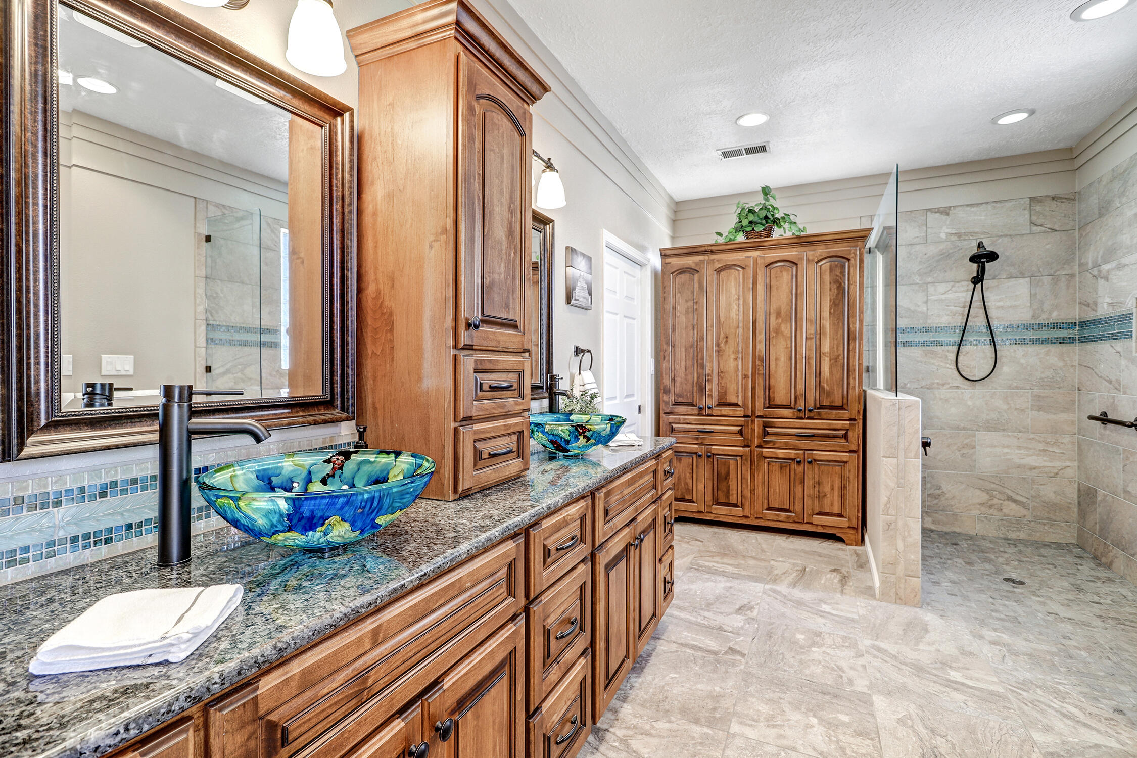 3706 Saint Andrews Drive SE