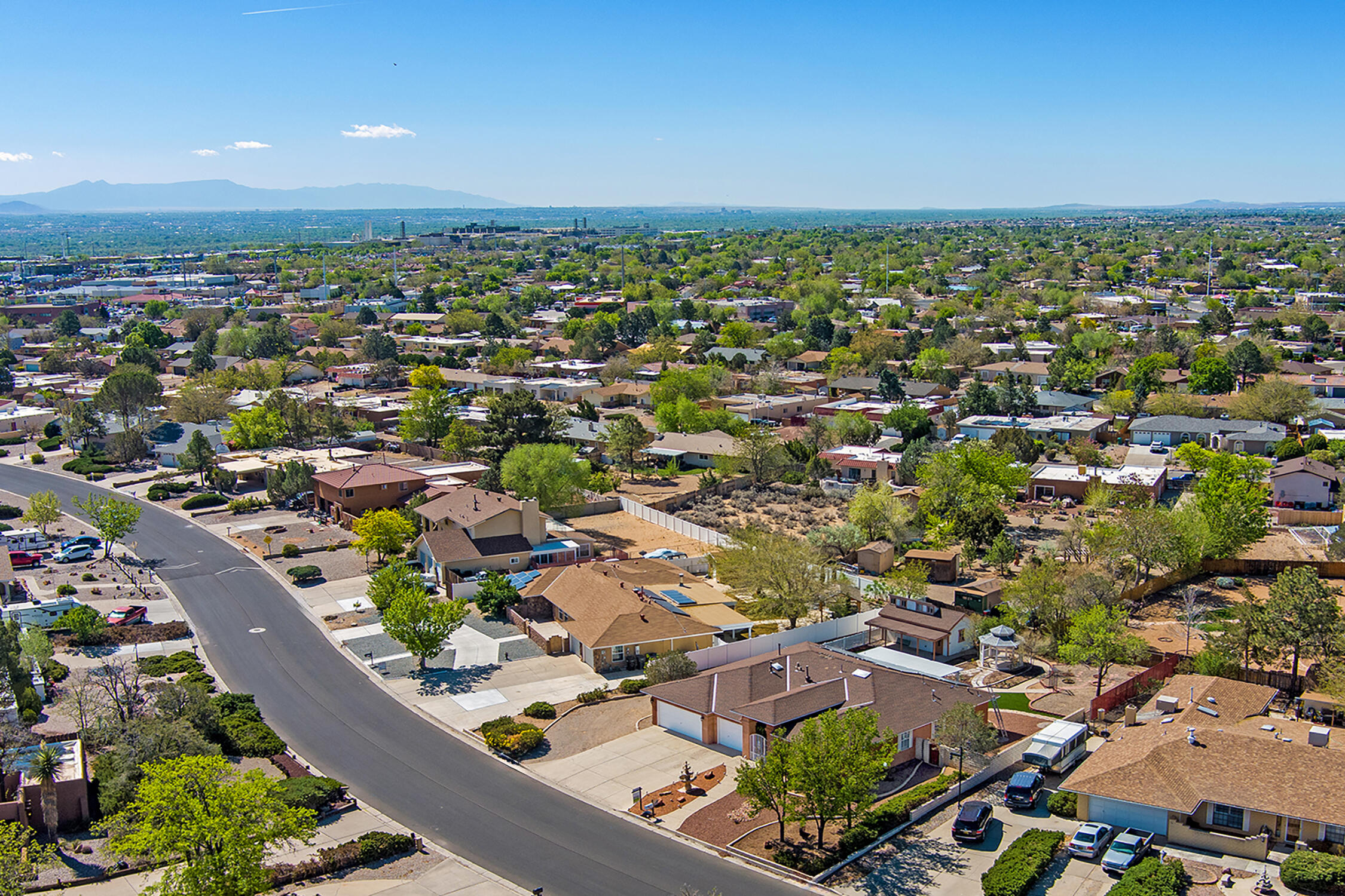 3706 Saint Andrews Drive SE