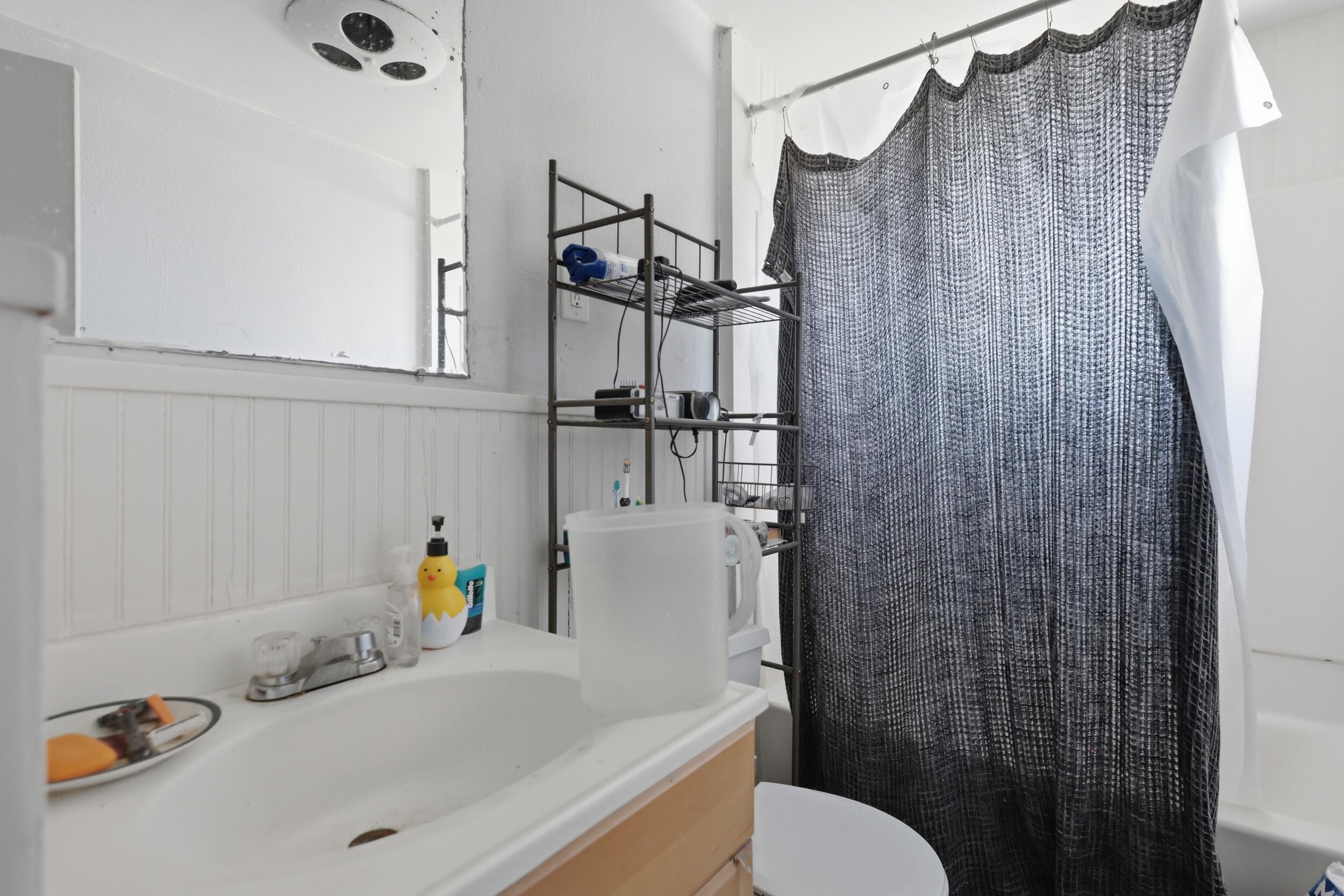 1025 Muriel Street NE