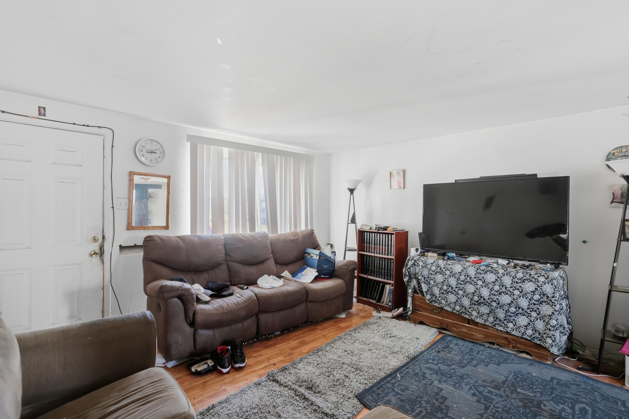 1025 Muriel Street NE