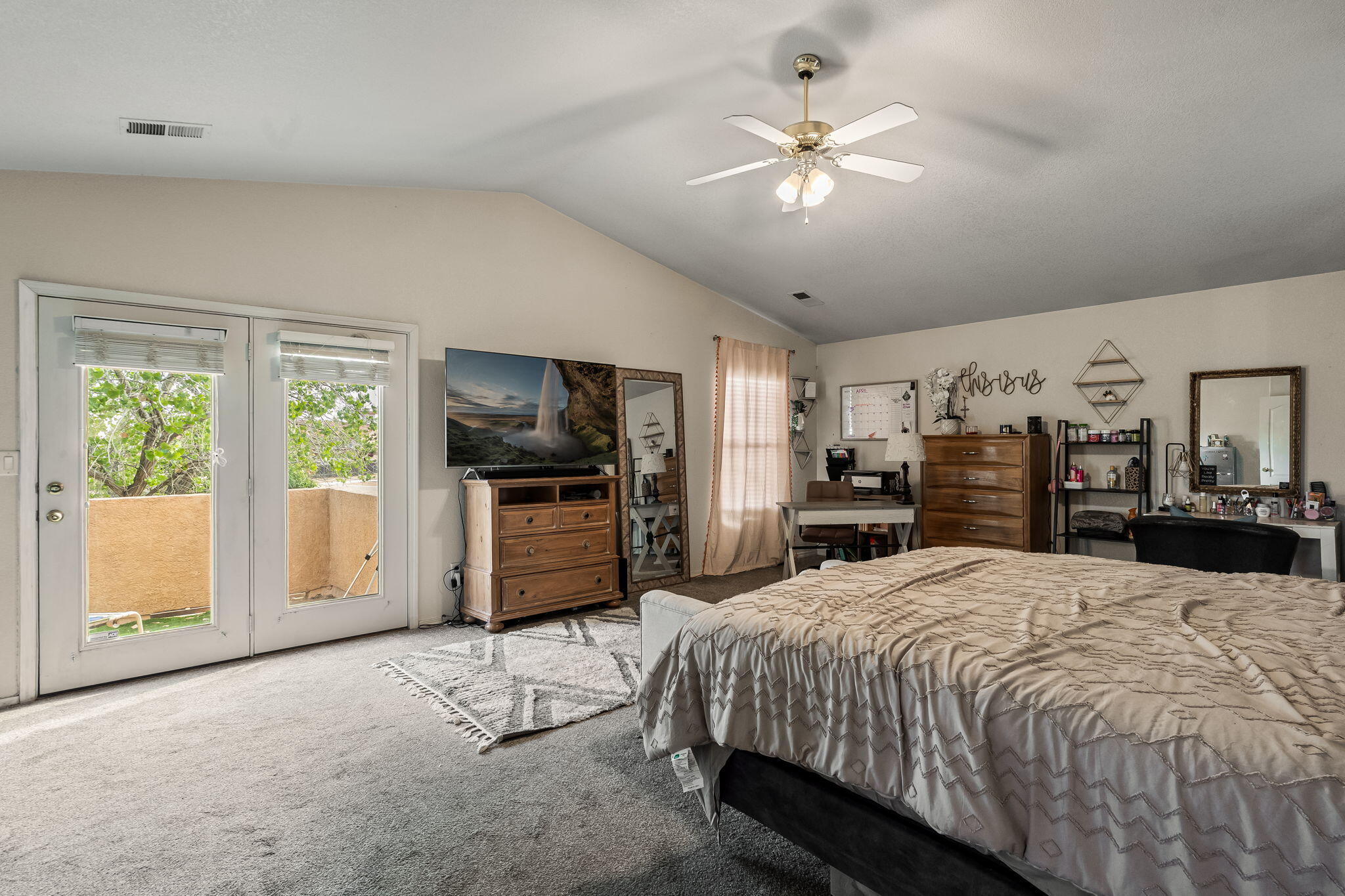 5908 Mesa Sombra Place NW