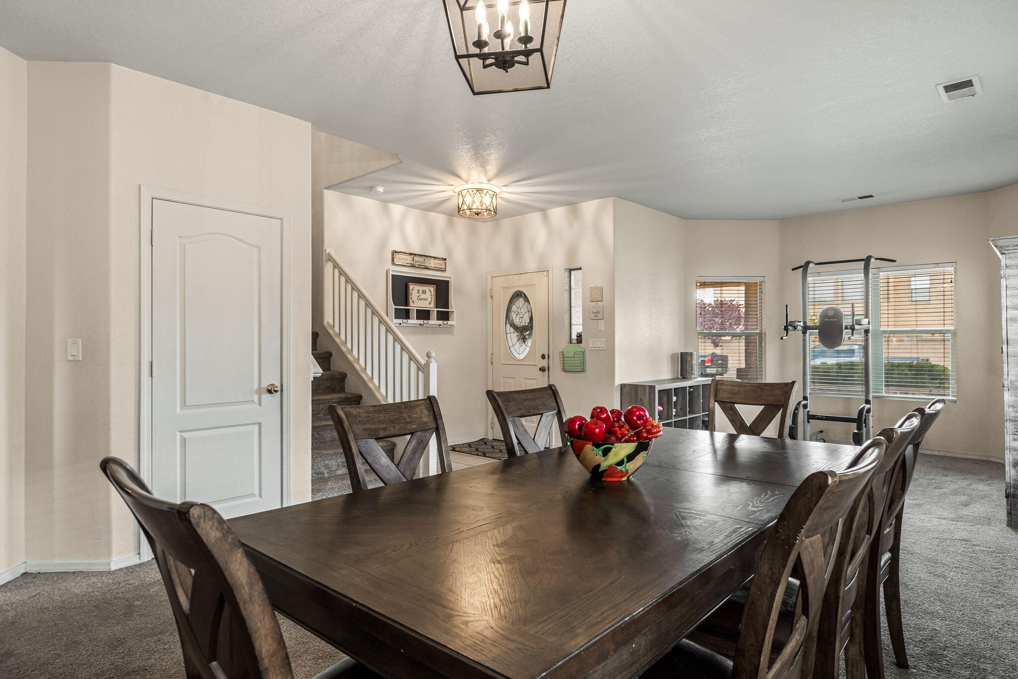 5908 Mesa Sombra Place NW