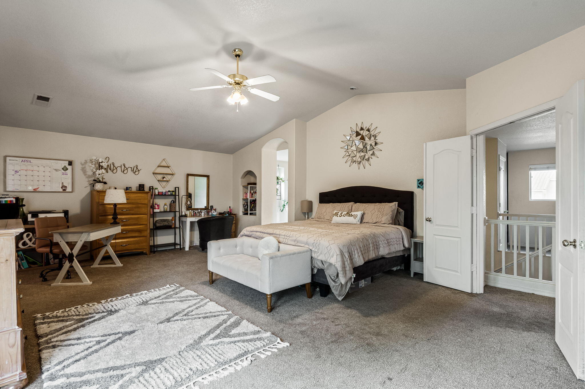 5908 Mesa Sombra Place NW