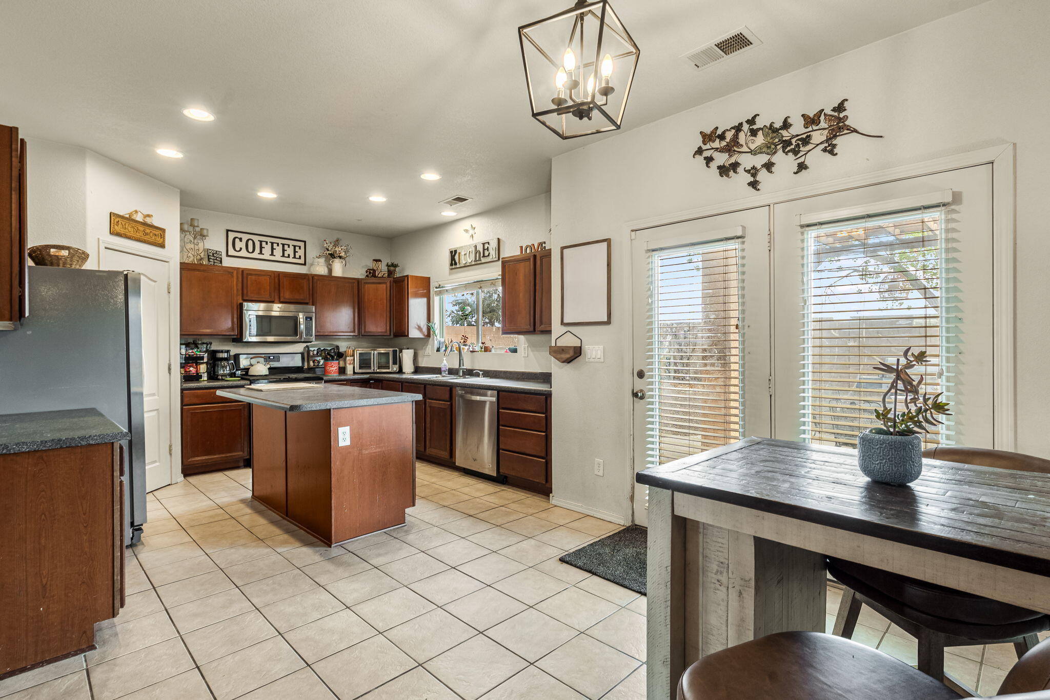 5908 Mesa Sombra Place NW