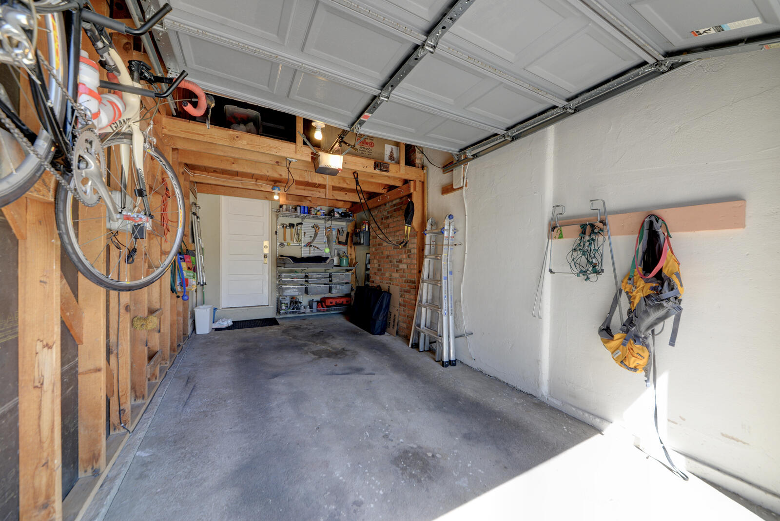 3929 Mesa Verde Avenue NE