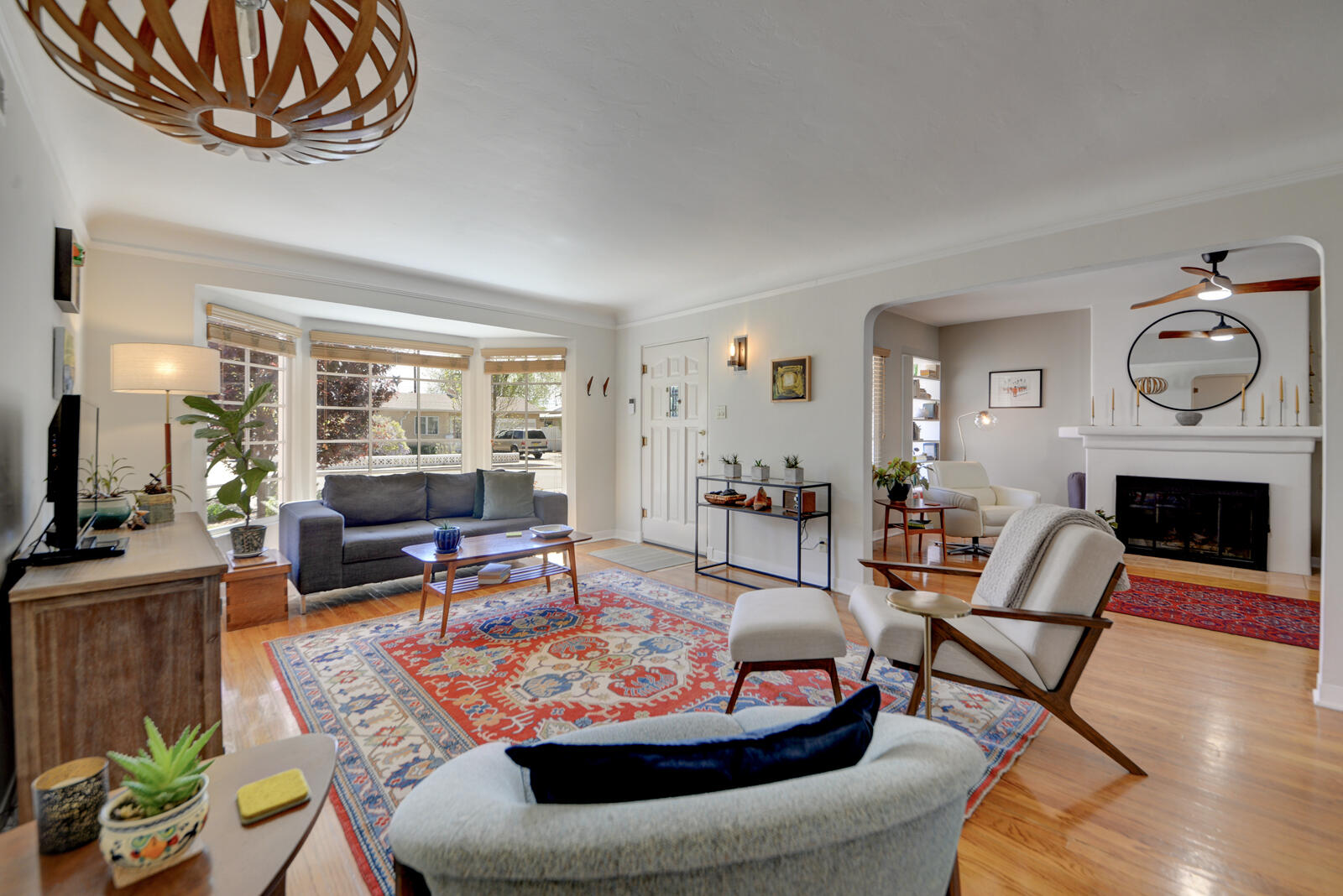 3929 Mesa Verde Avenue NE
