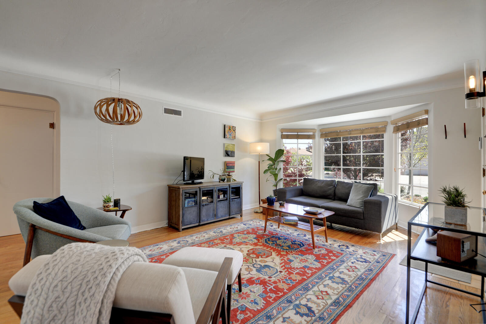 3929 Mesa Verde Avenue NE