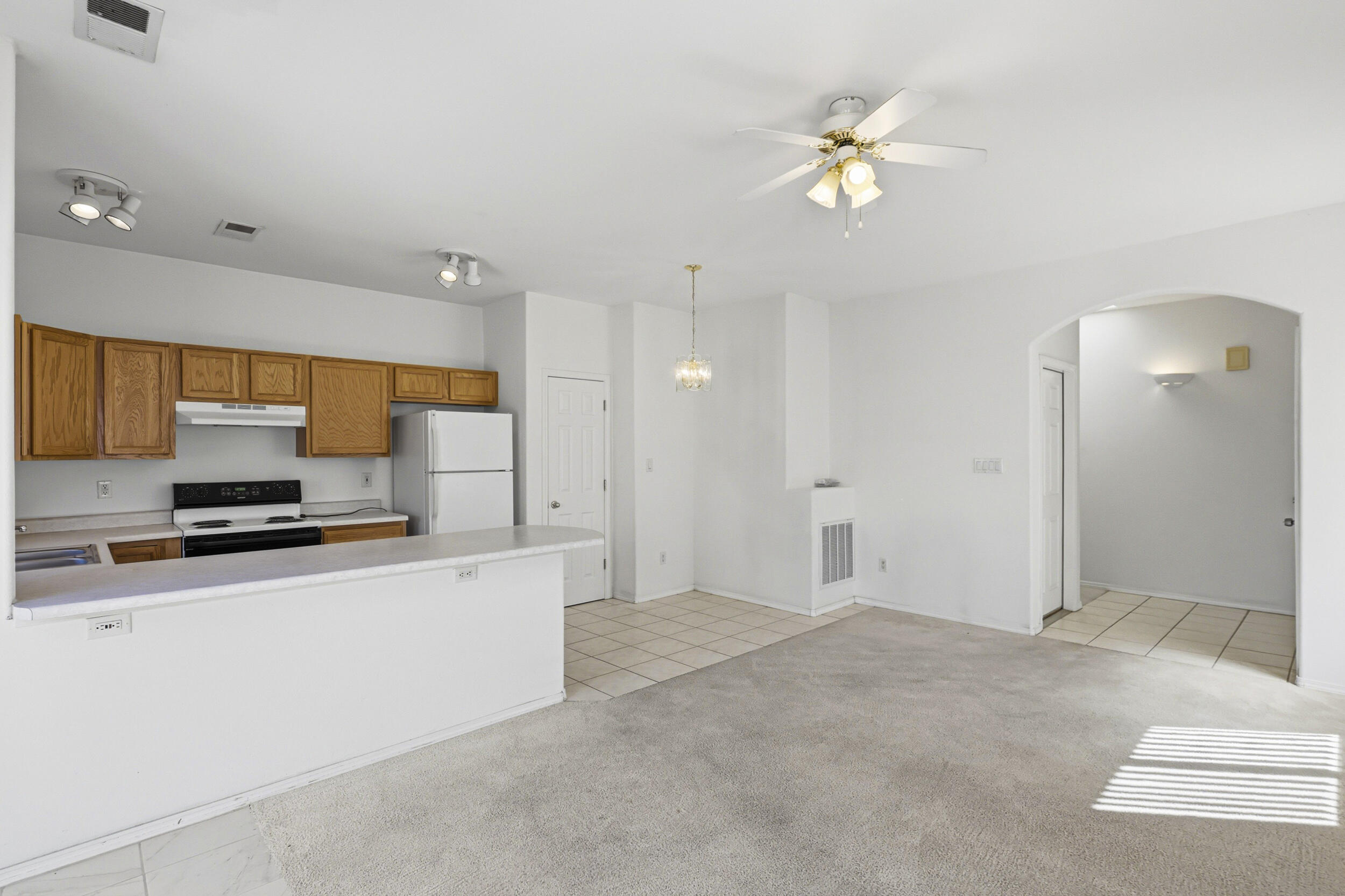 327 Kaylyn Drive SE