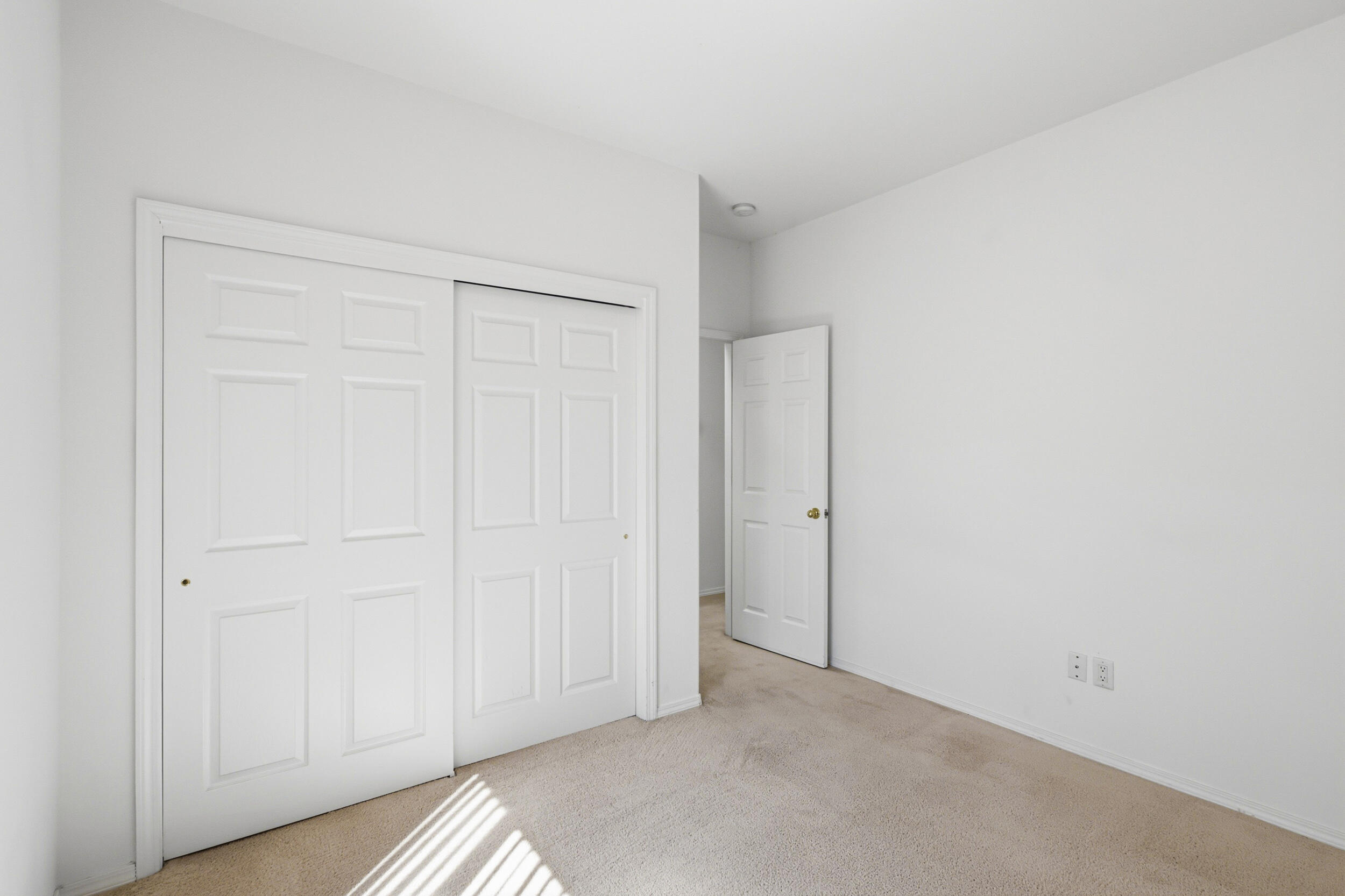 327 Kaylyn Drive SE
