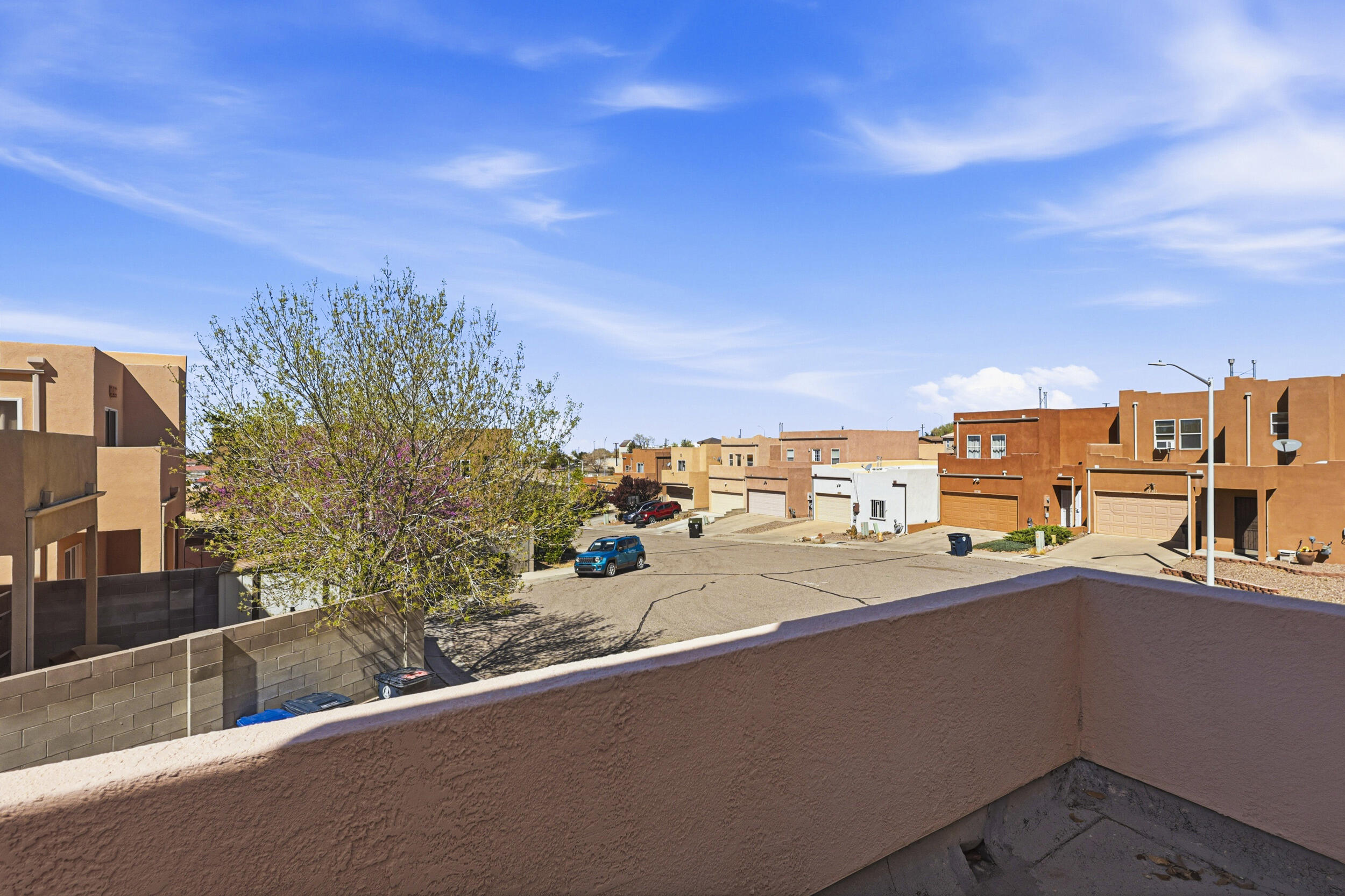 327 Kaylyn Drive SE