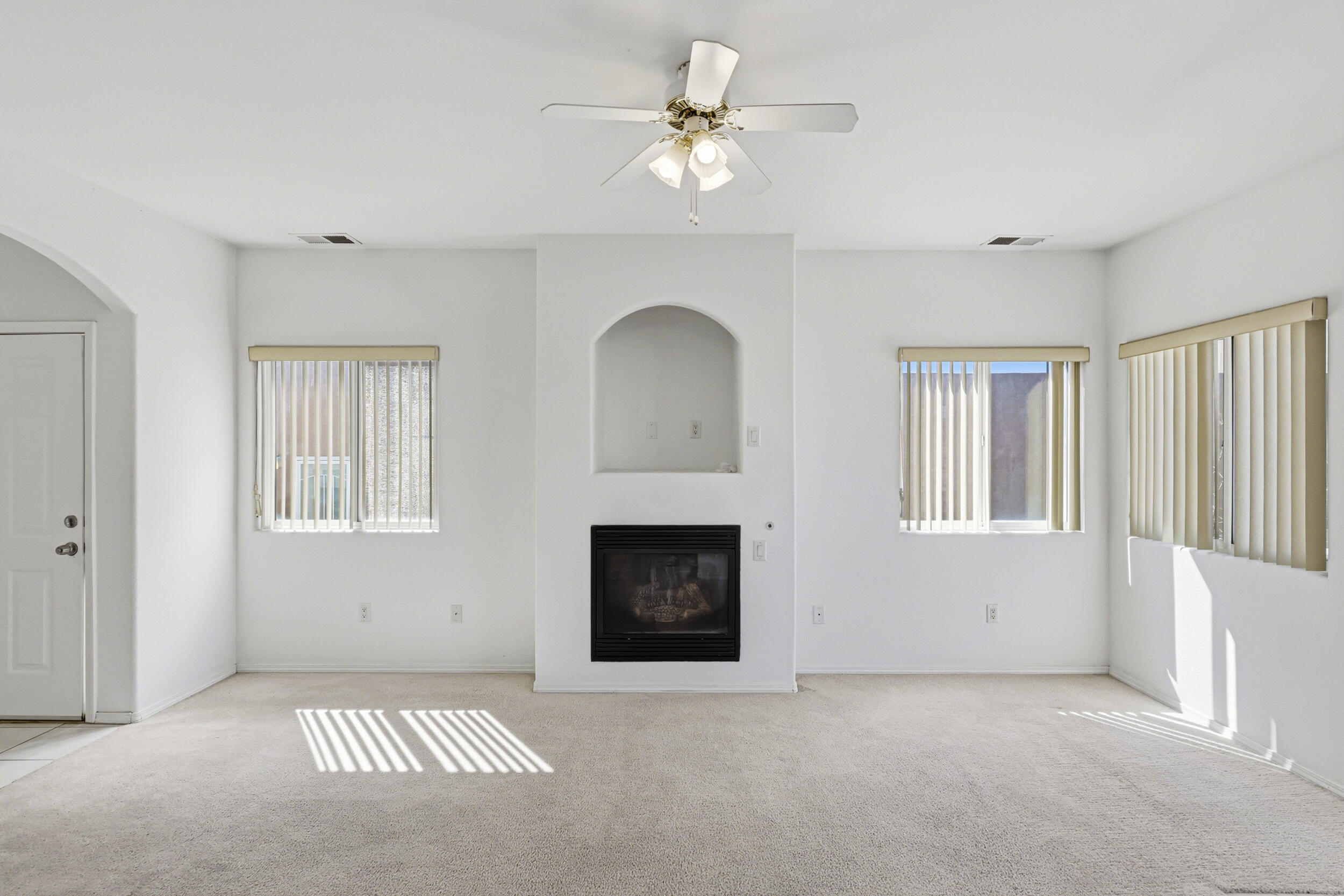 327 Kaylyn Drive SE
