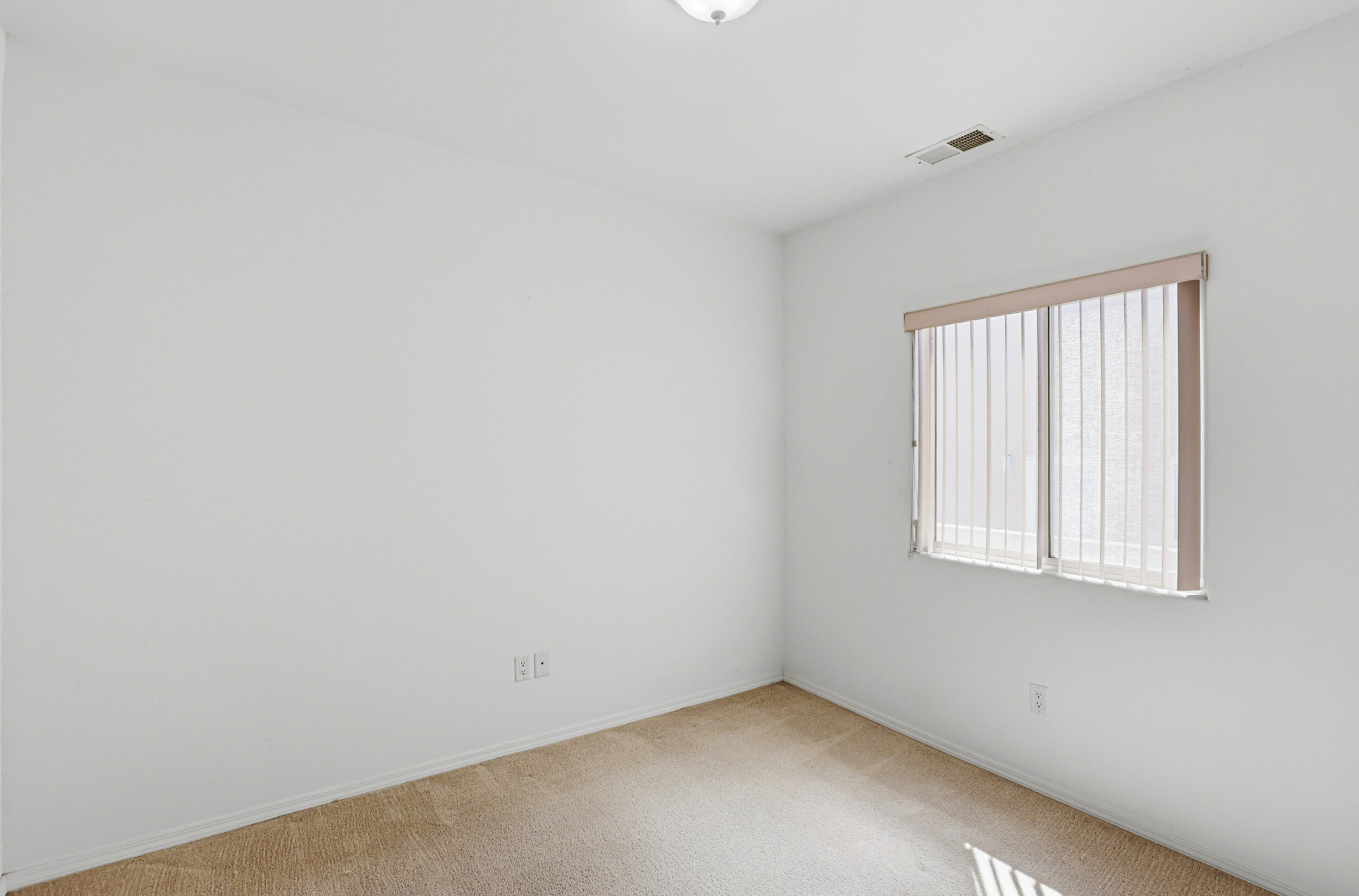 327 Kaylyn Drive SE