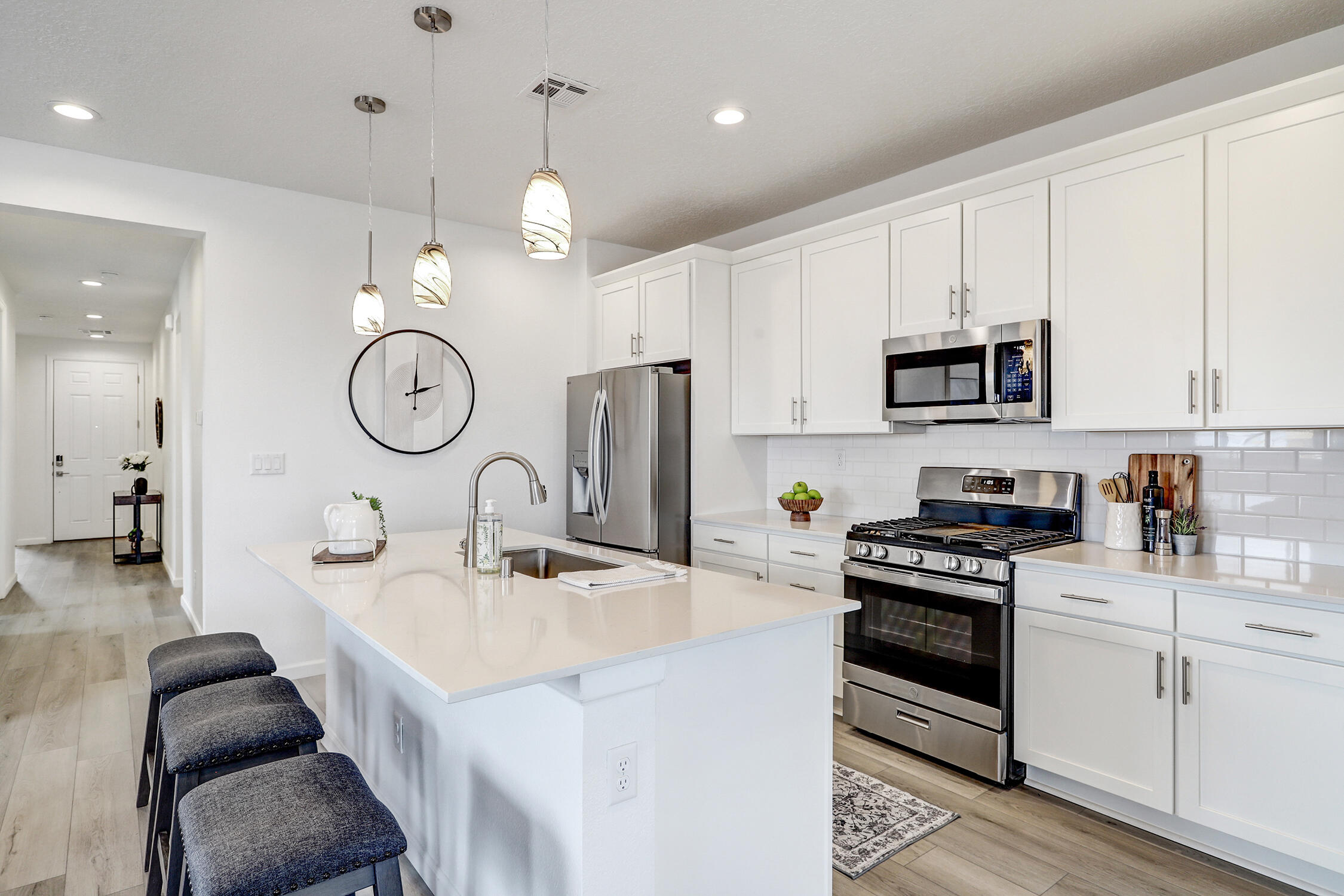 3341 Wolf Tail Loop NE