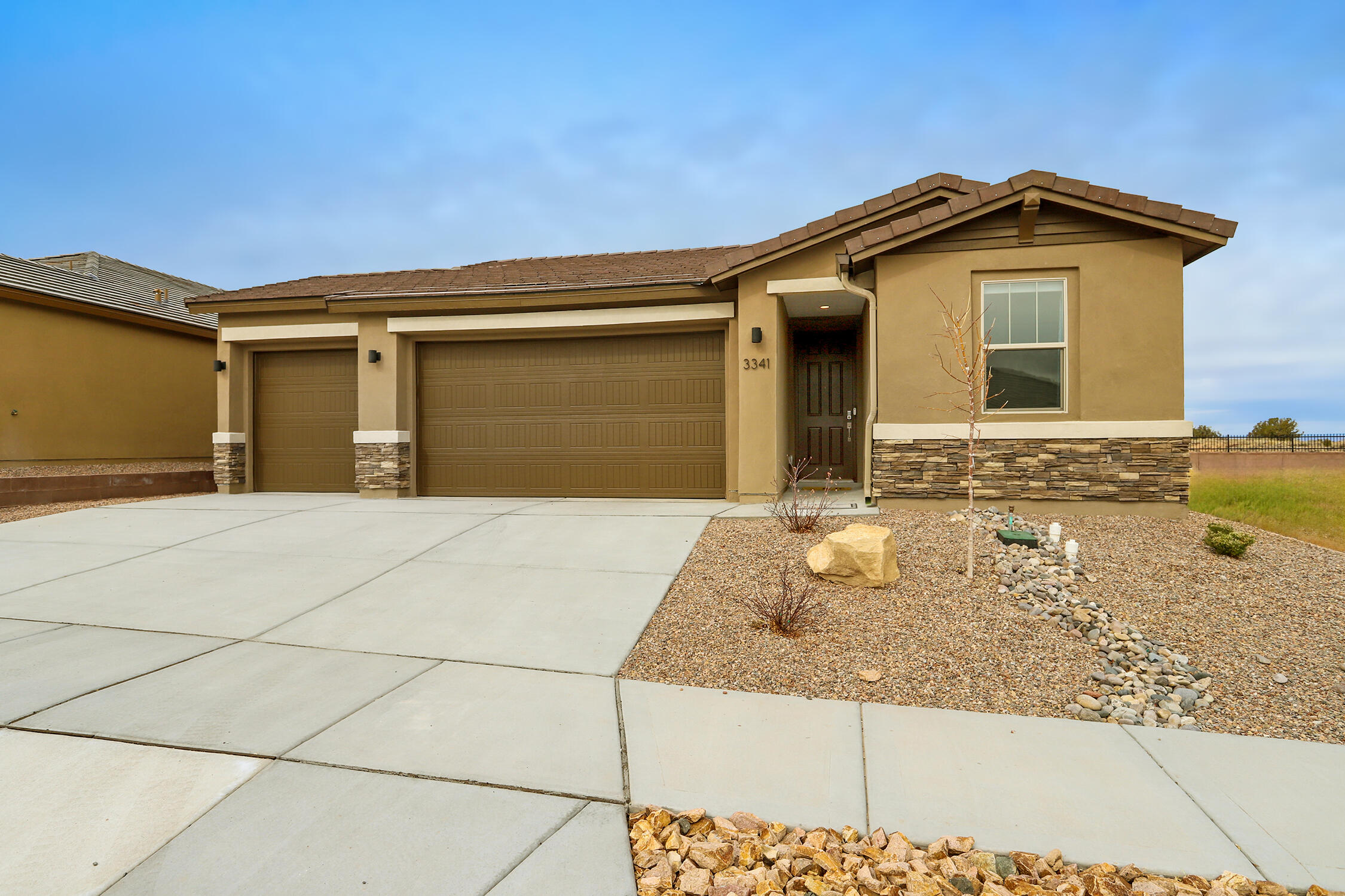 3341 Wolf Tail Loop NE