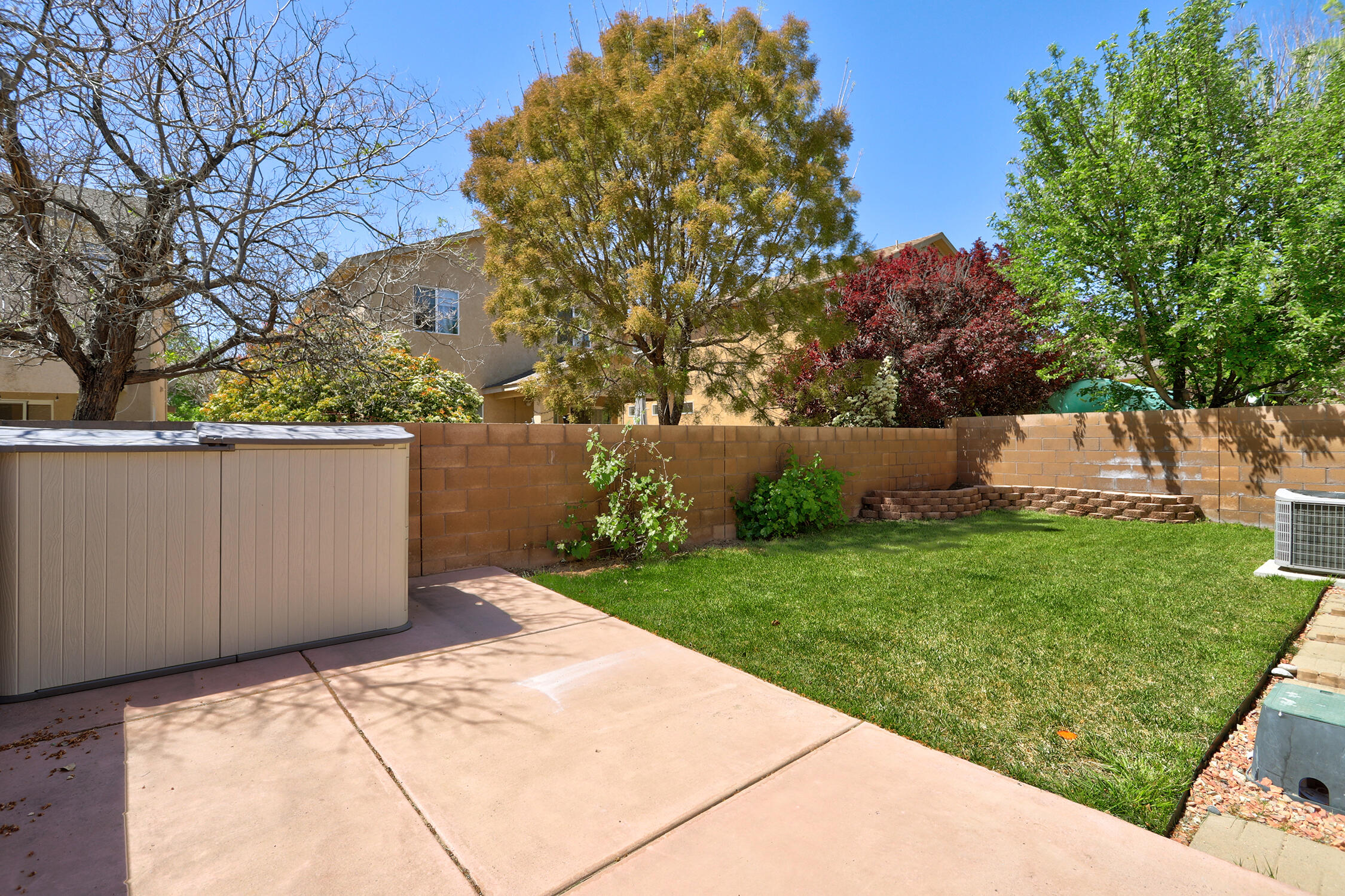 9901 Sunshine Mesa Drive NW