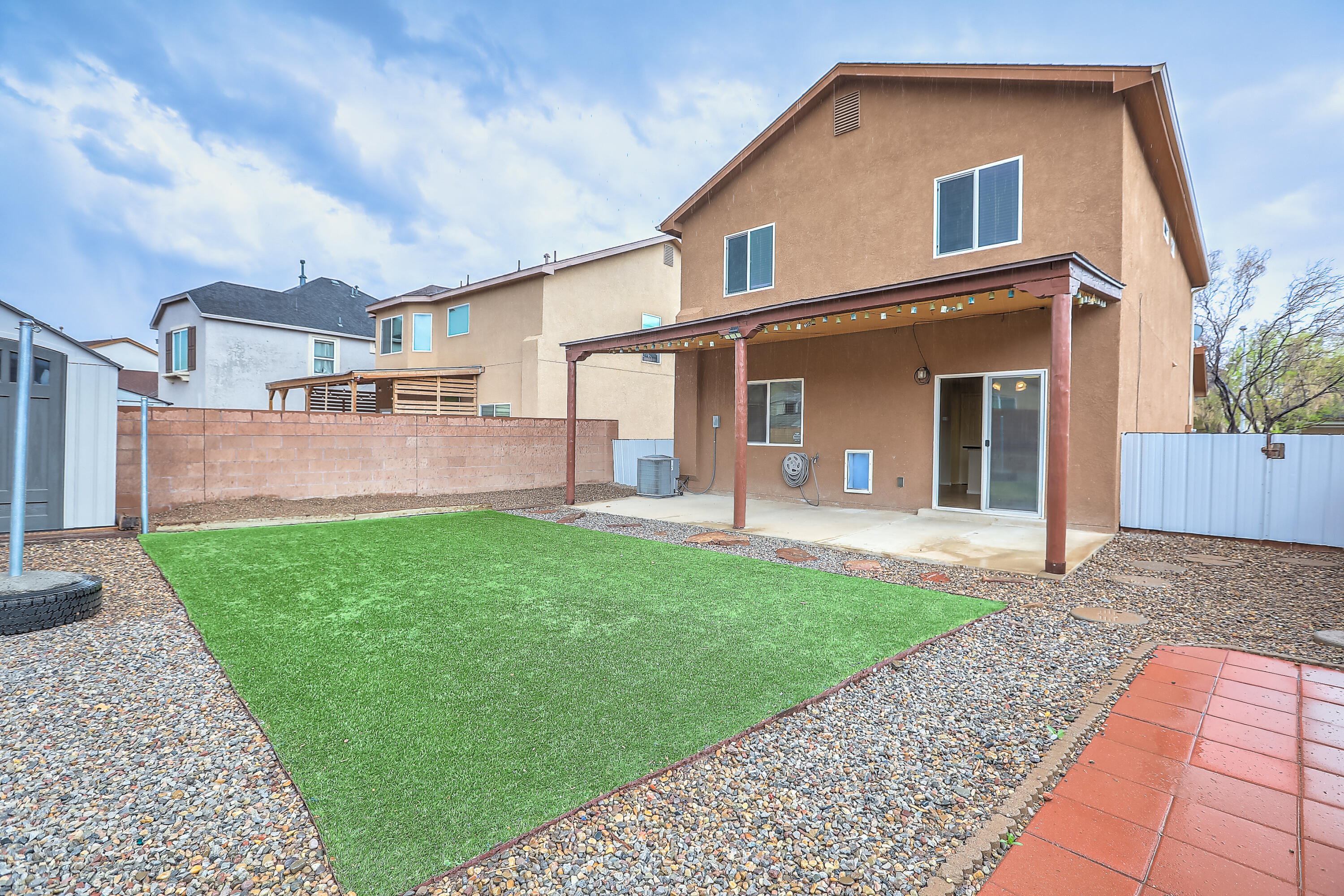 1009 Spring Valley Road NE