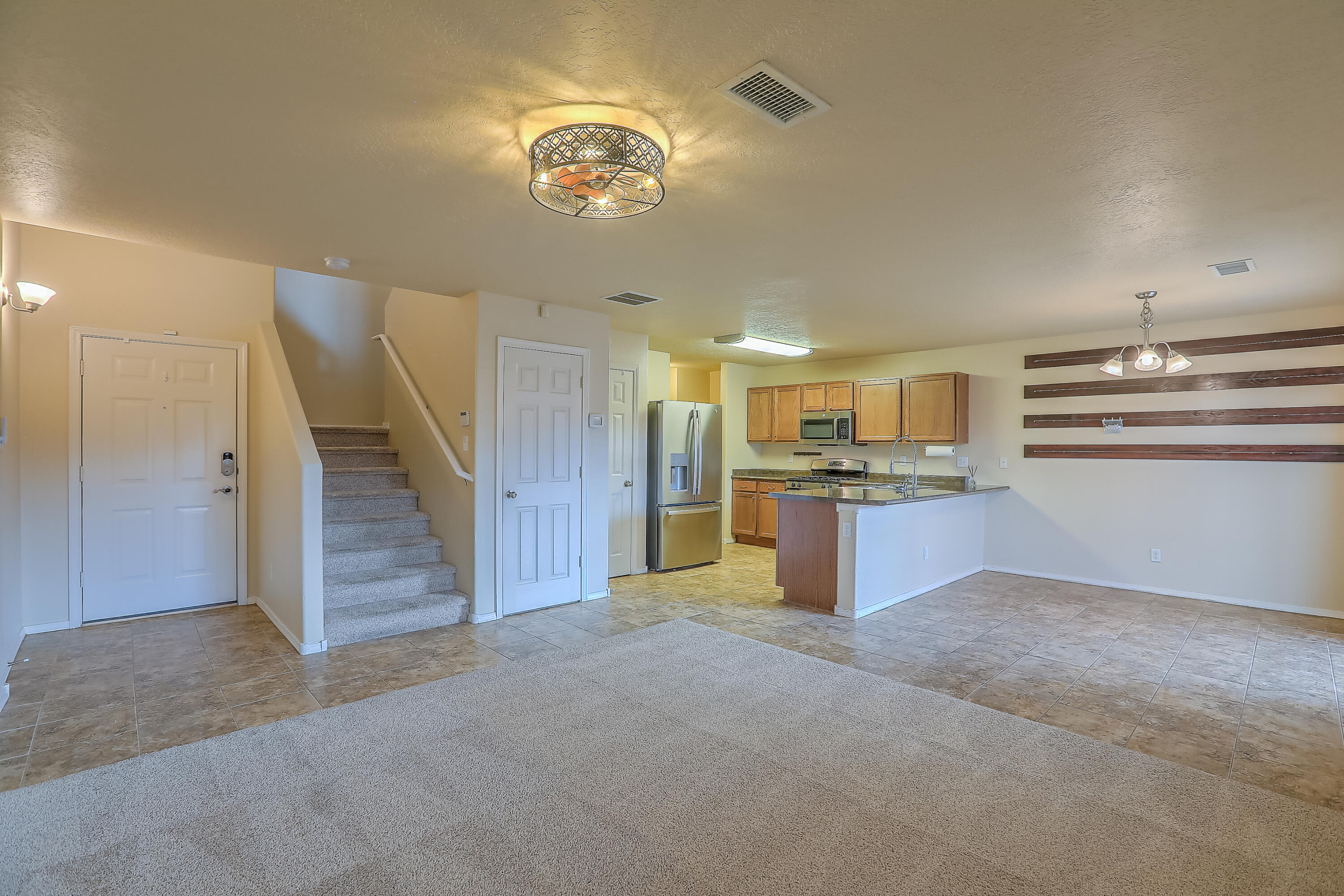 1009 Spring Valley Road NE