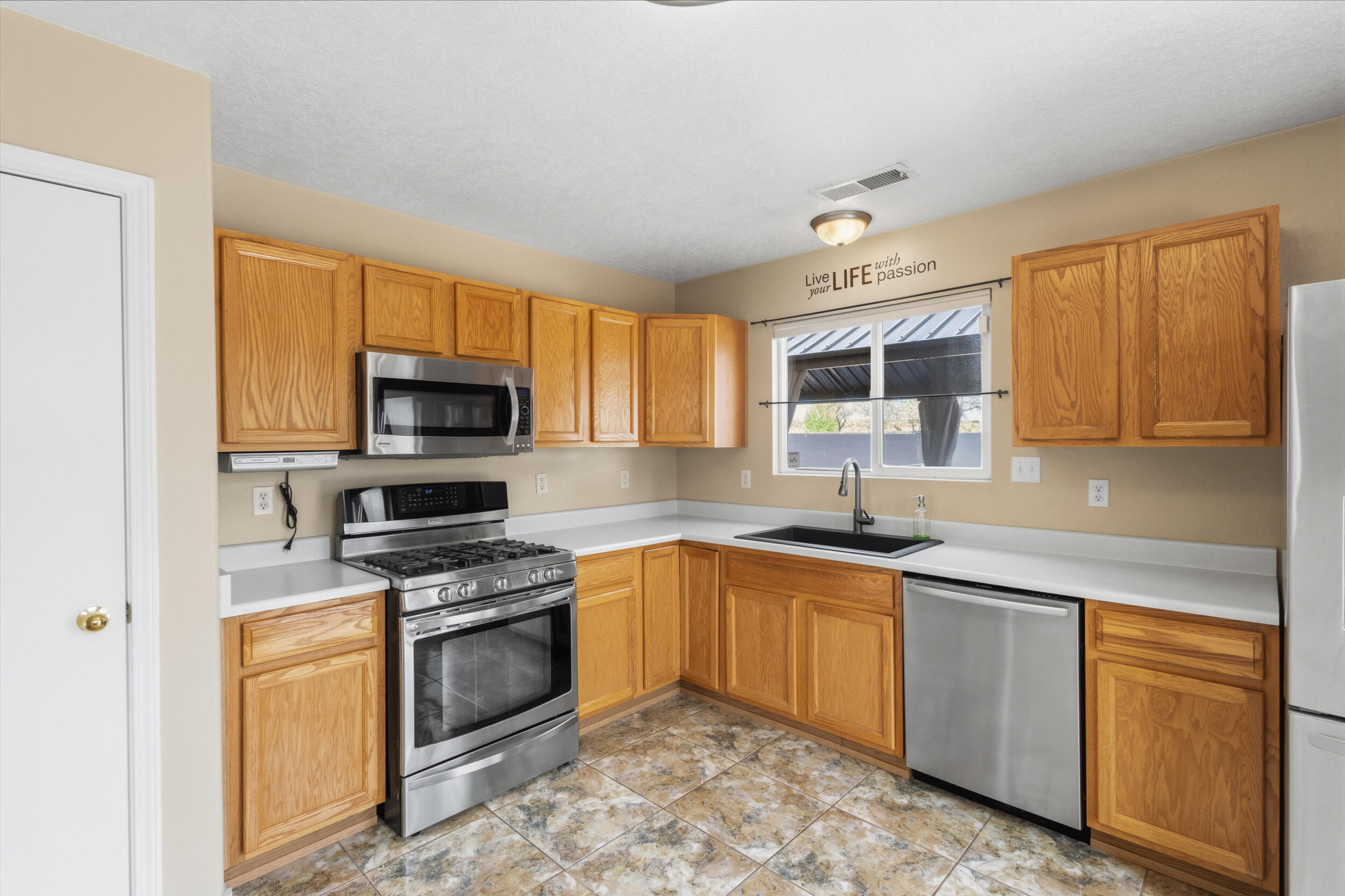 463 Burton Meadows Drive NE