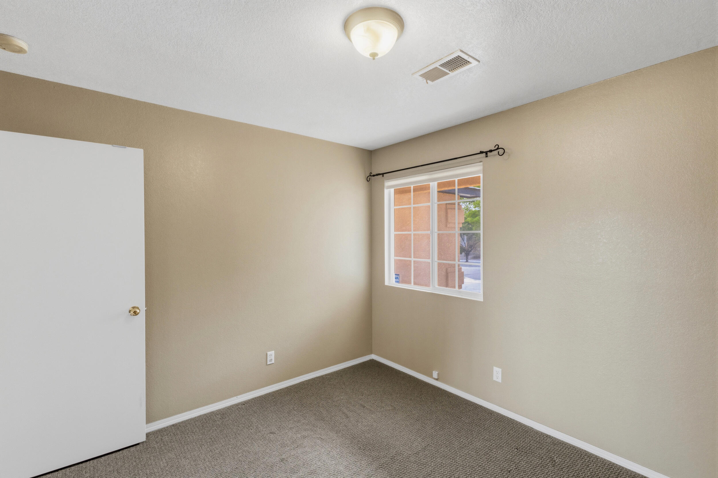 463 Burton Meadows Drive NE
