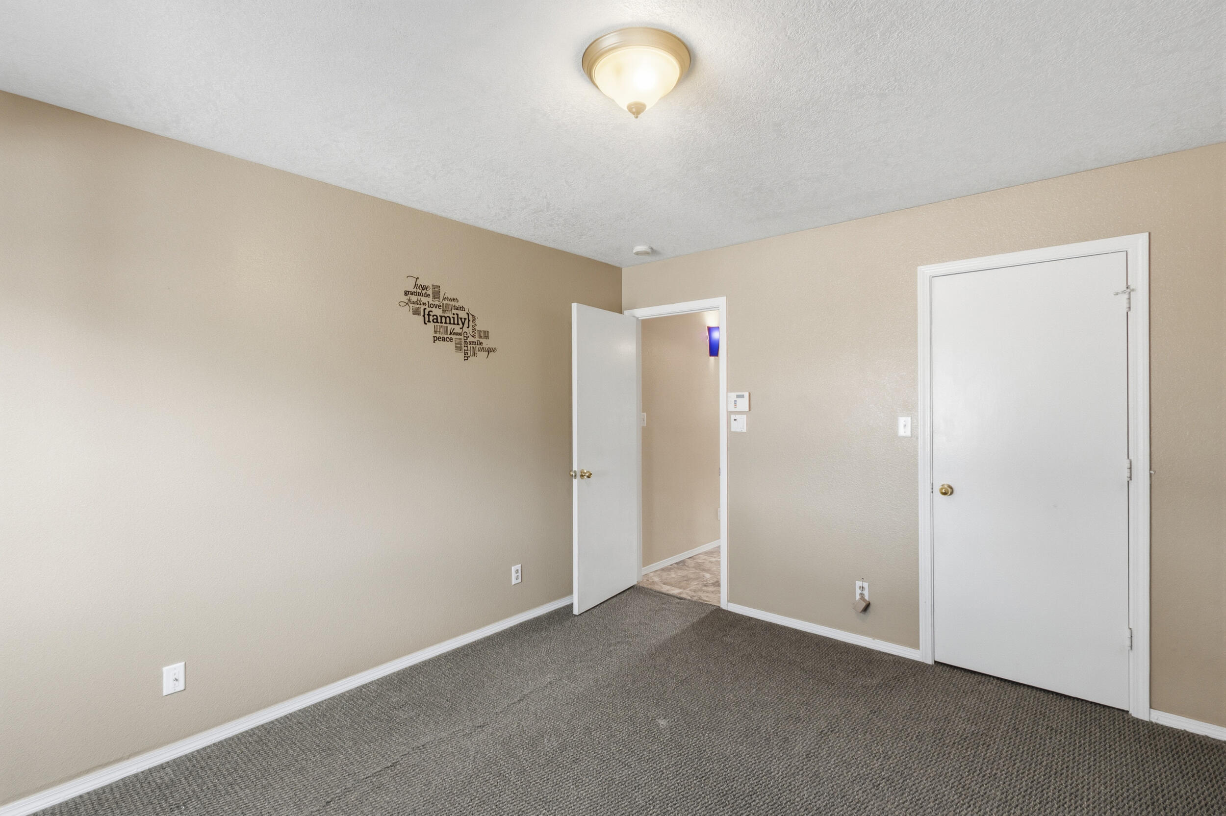 463 Burton Meadows Drive NE