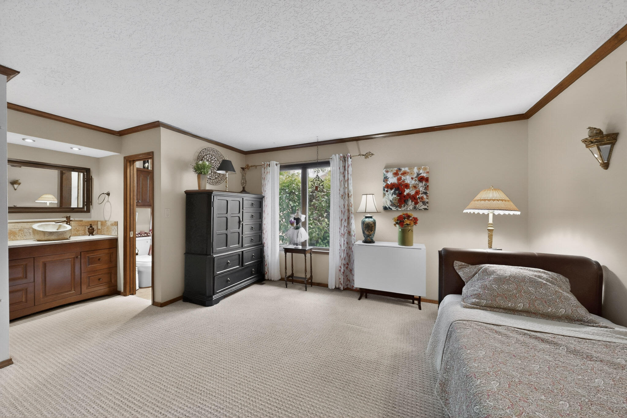 9405 Augusta Avenue NE