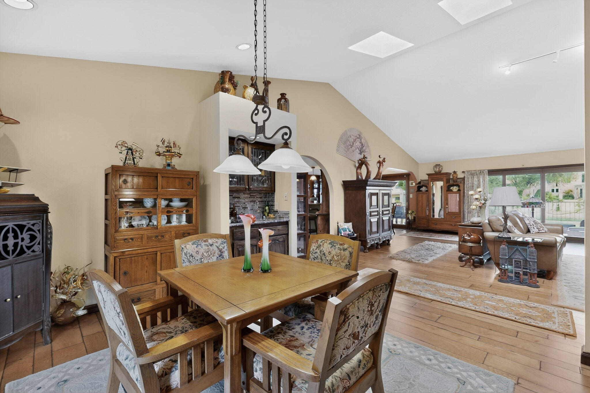 9405 Augusta Avenue NE