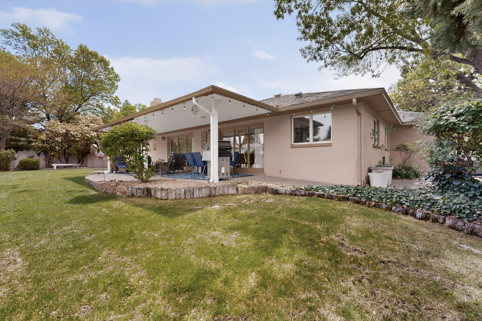 9405 Augusta Avenue NE