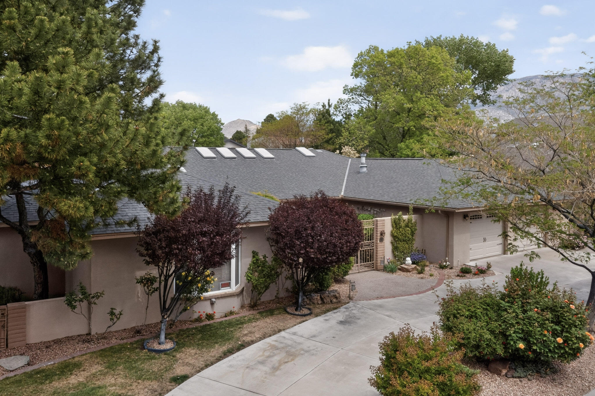 9405 Augusta Avenue NE