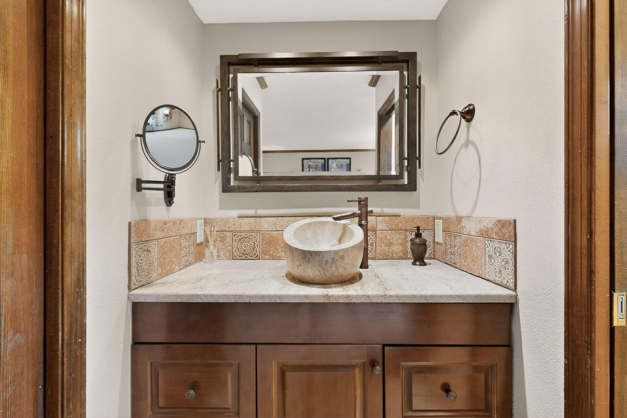 9405 Augusta Avenue NE